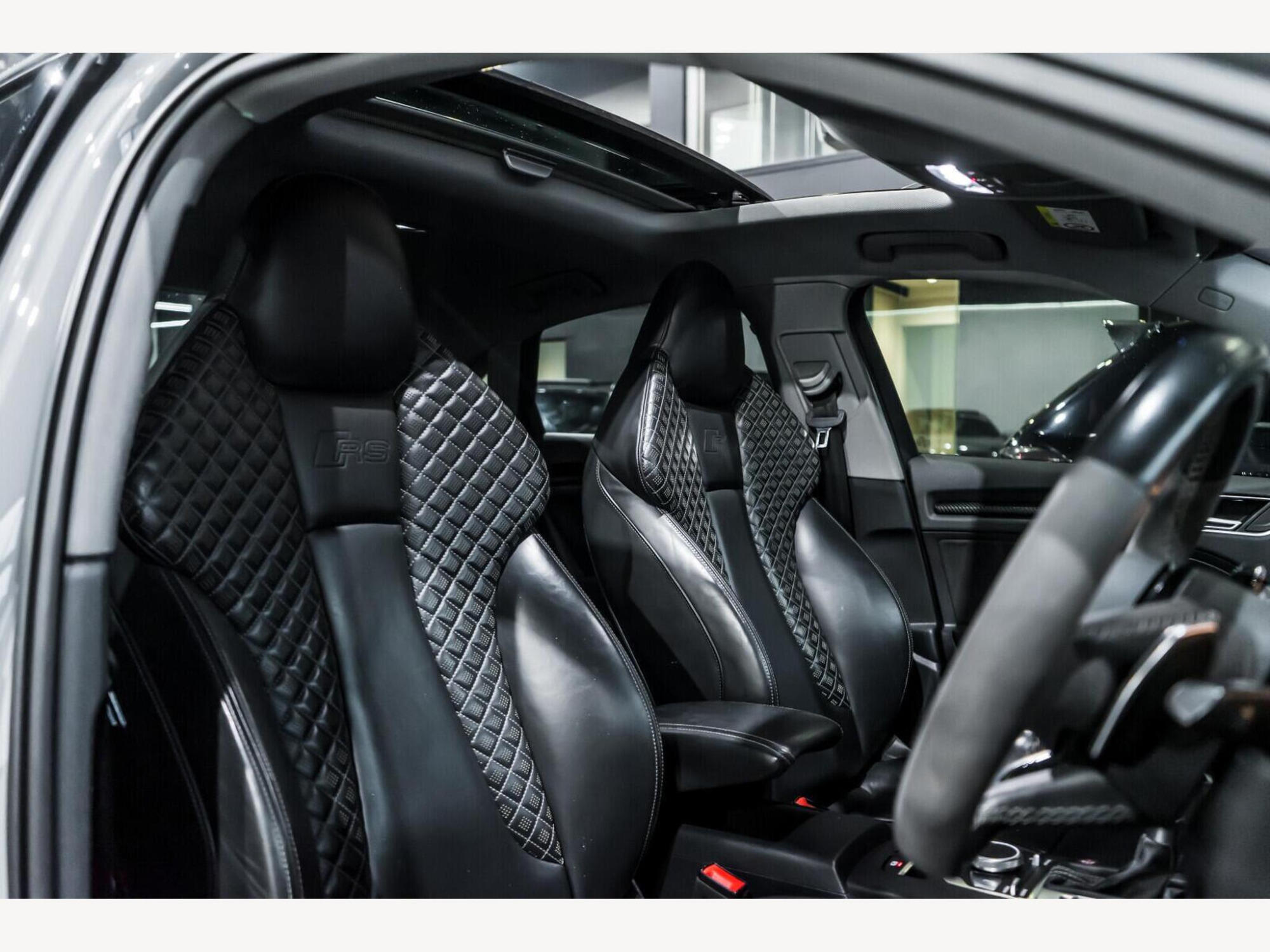 2019 Audi RS3 image 11