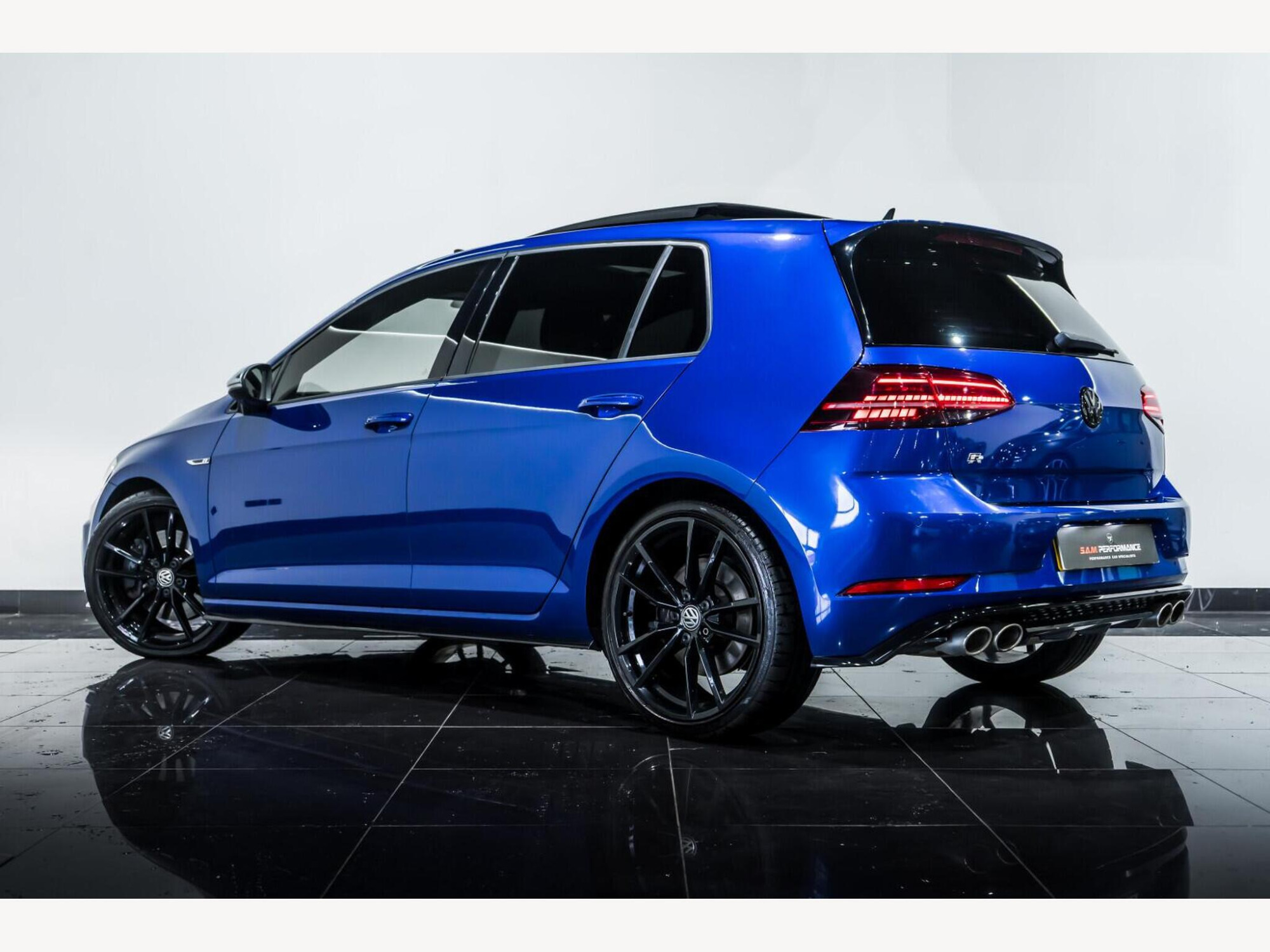 2020 Volkswagen Golf image 4