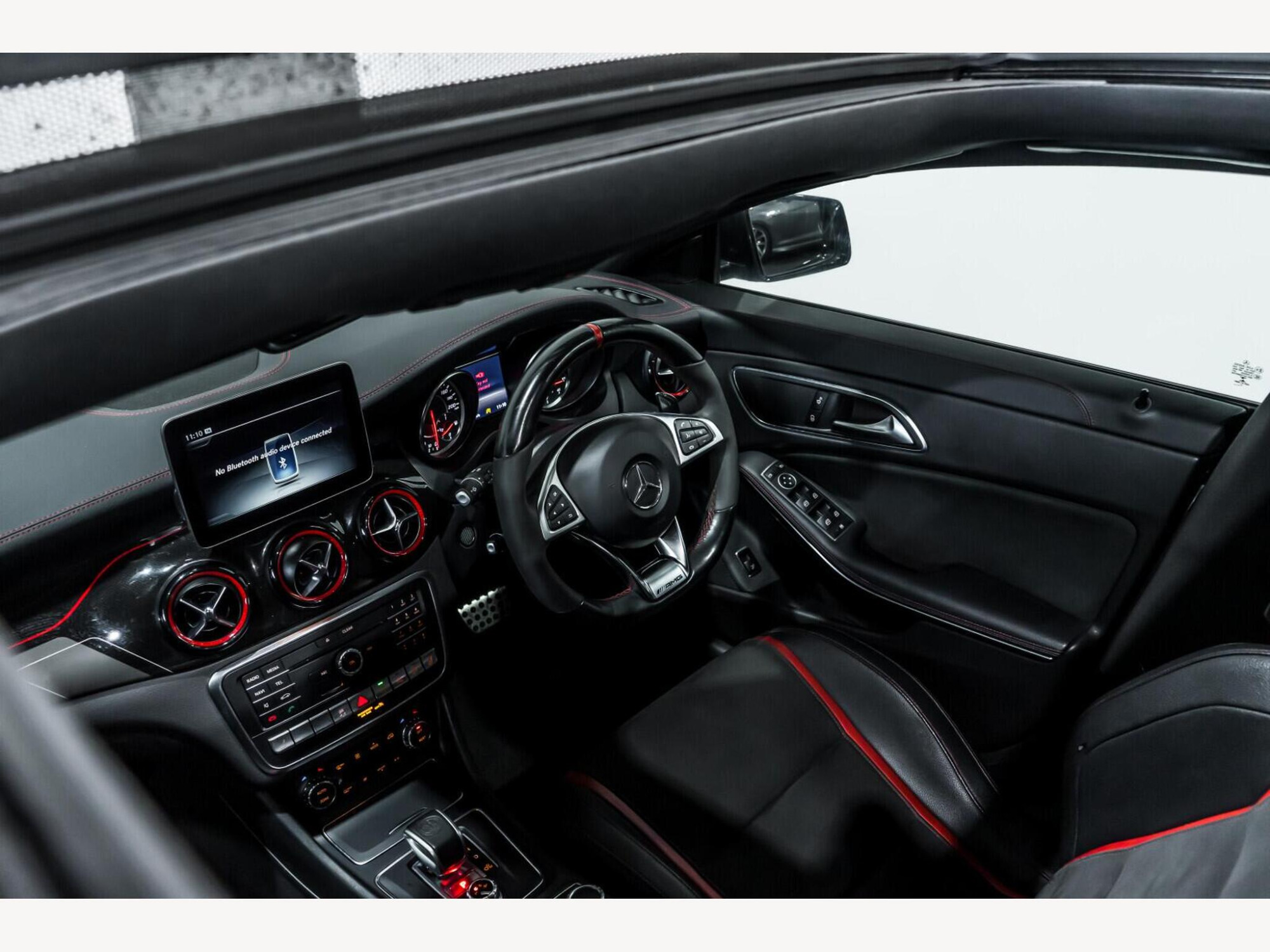 2017 Mercedes-Benz CLA image 12