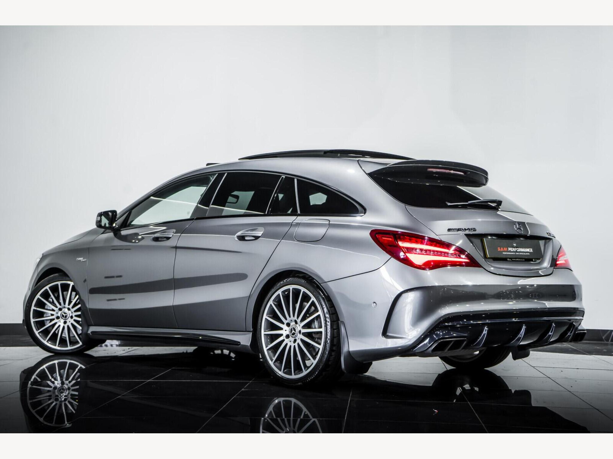 2017 Mercedes-Benz CLA image 4