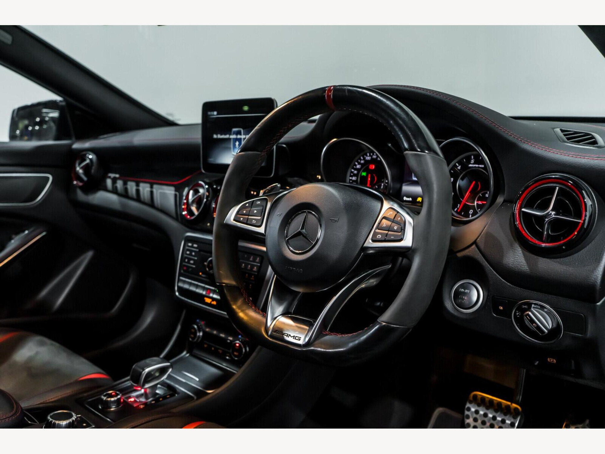 2017 Mercedes-Benz CLA image 11