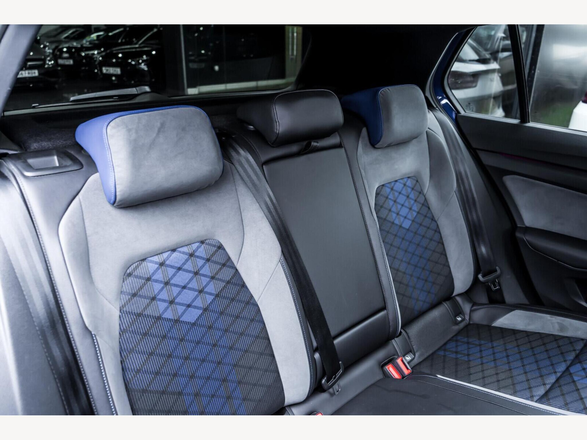 2022 Volkswagen Golf image 15