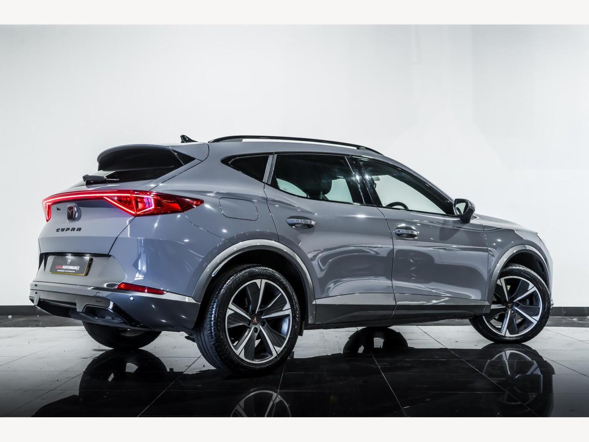 2021 CUPRA FORMENTOR image 3