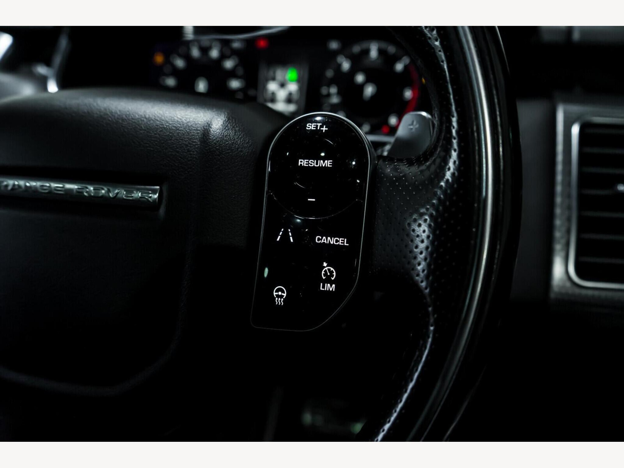 2018 Land Rover Range Rover Sport image 21
