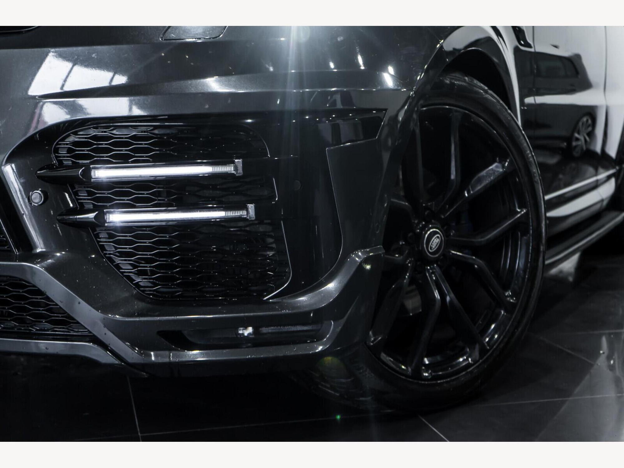2018 Land Rover Range Rover Sport image 10