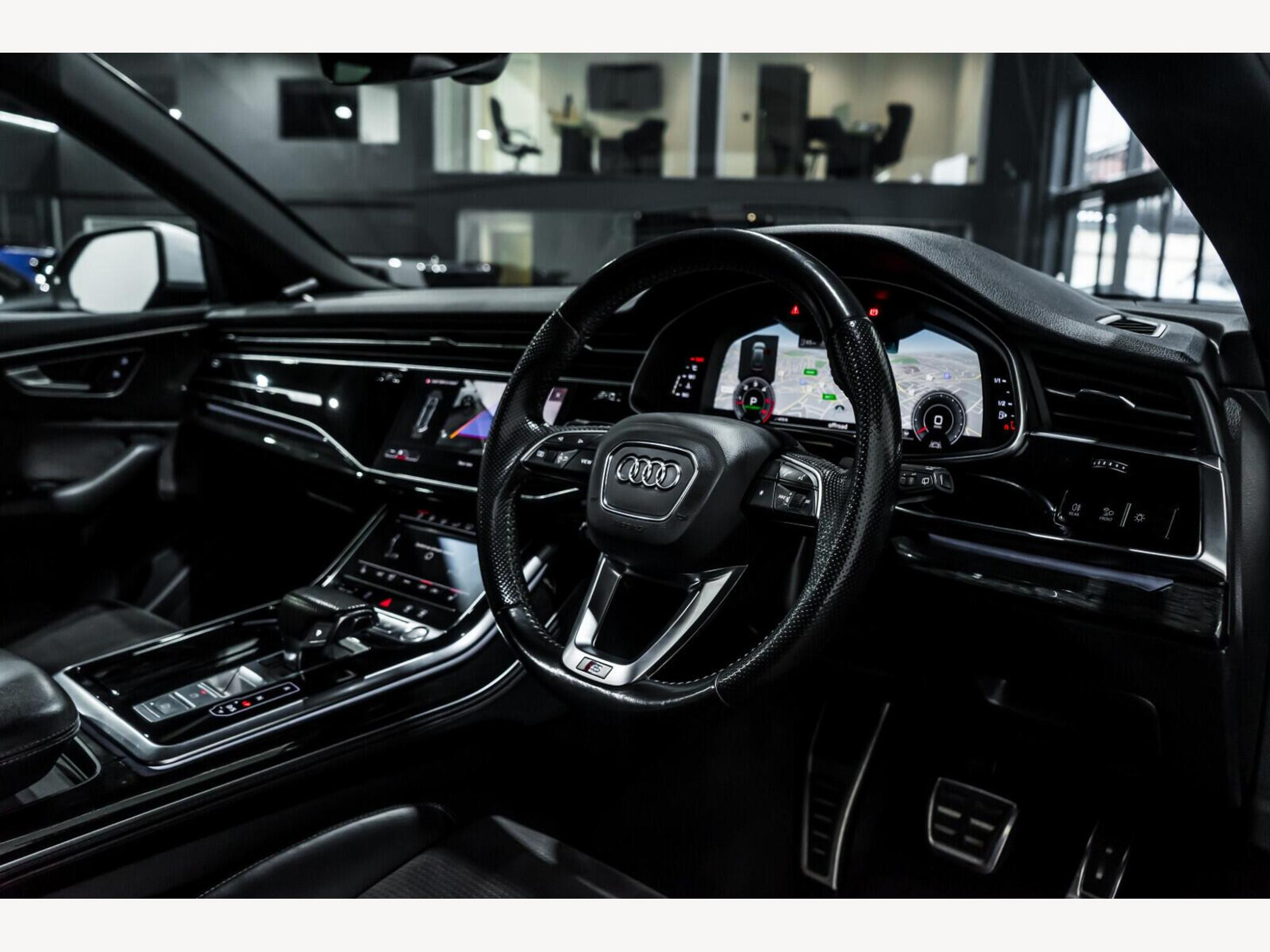 2019 Audi Q8 image 10