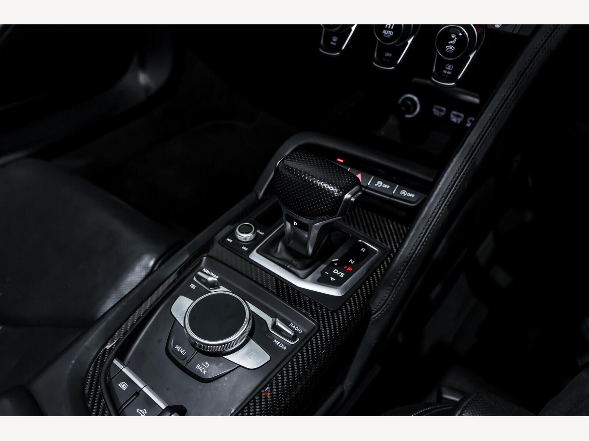 2017 Audi R8 image 21