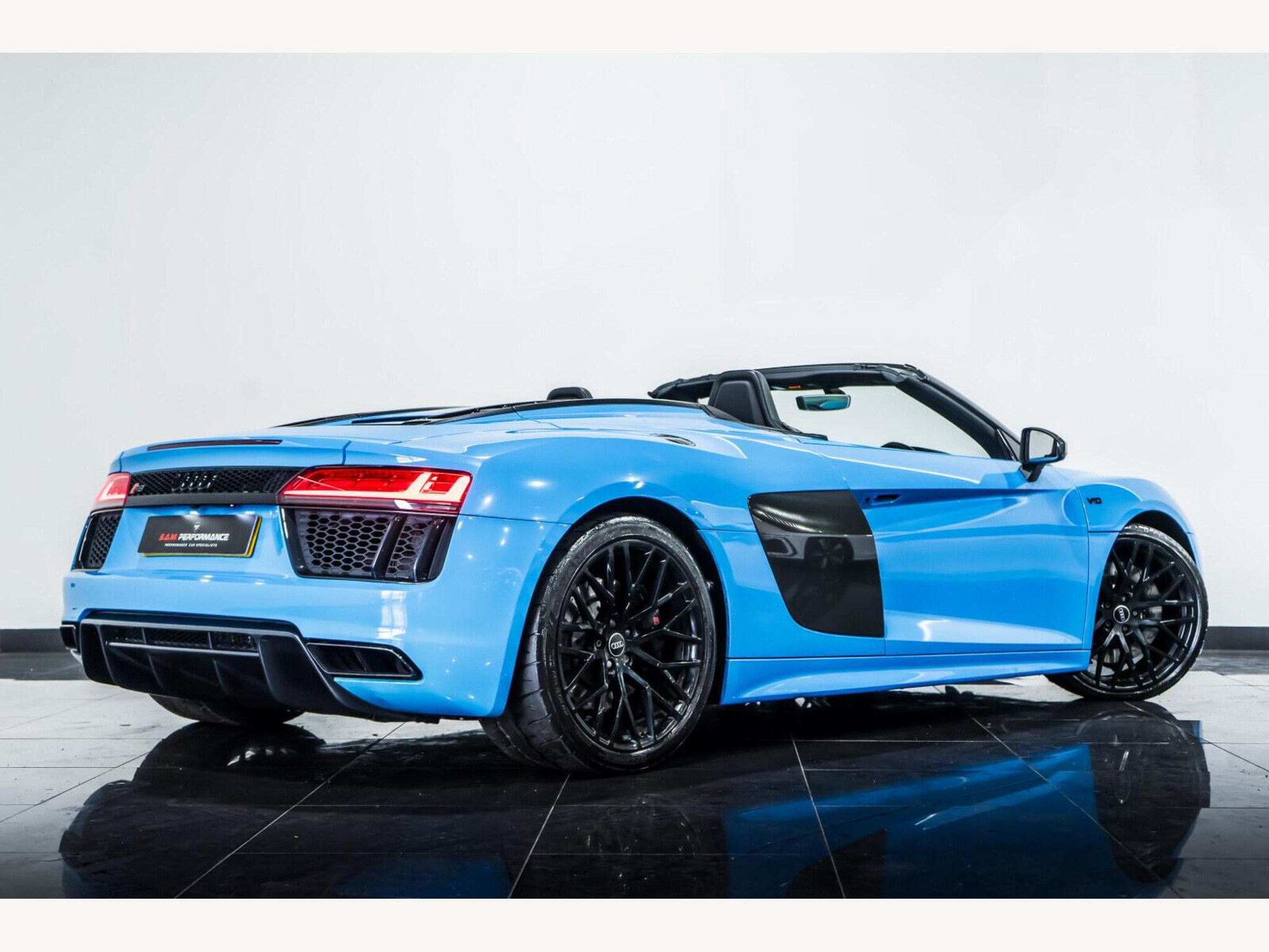 2017 Audi R8 image 3