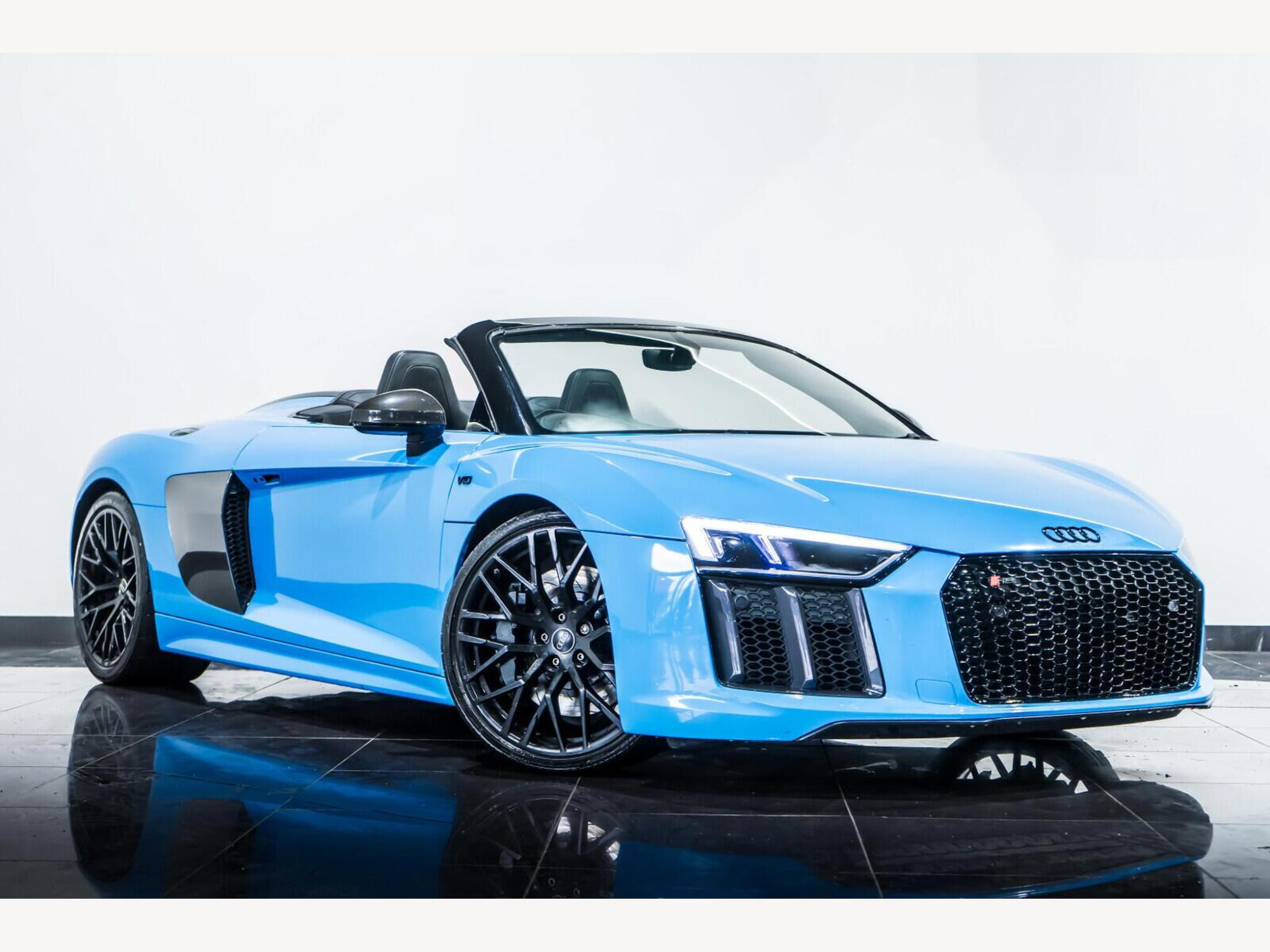 2017 Audi R8 image 1