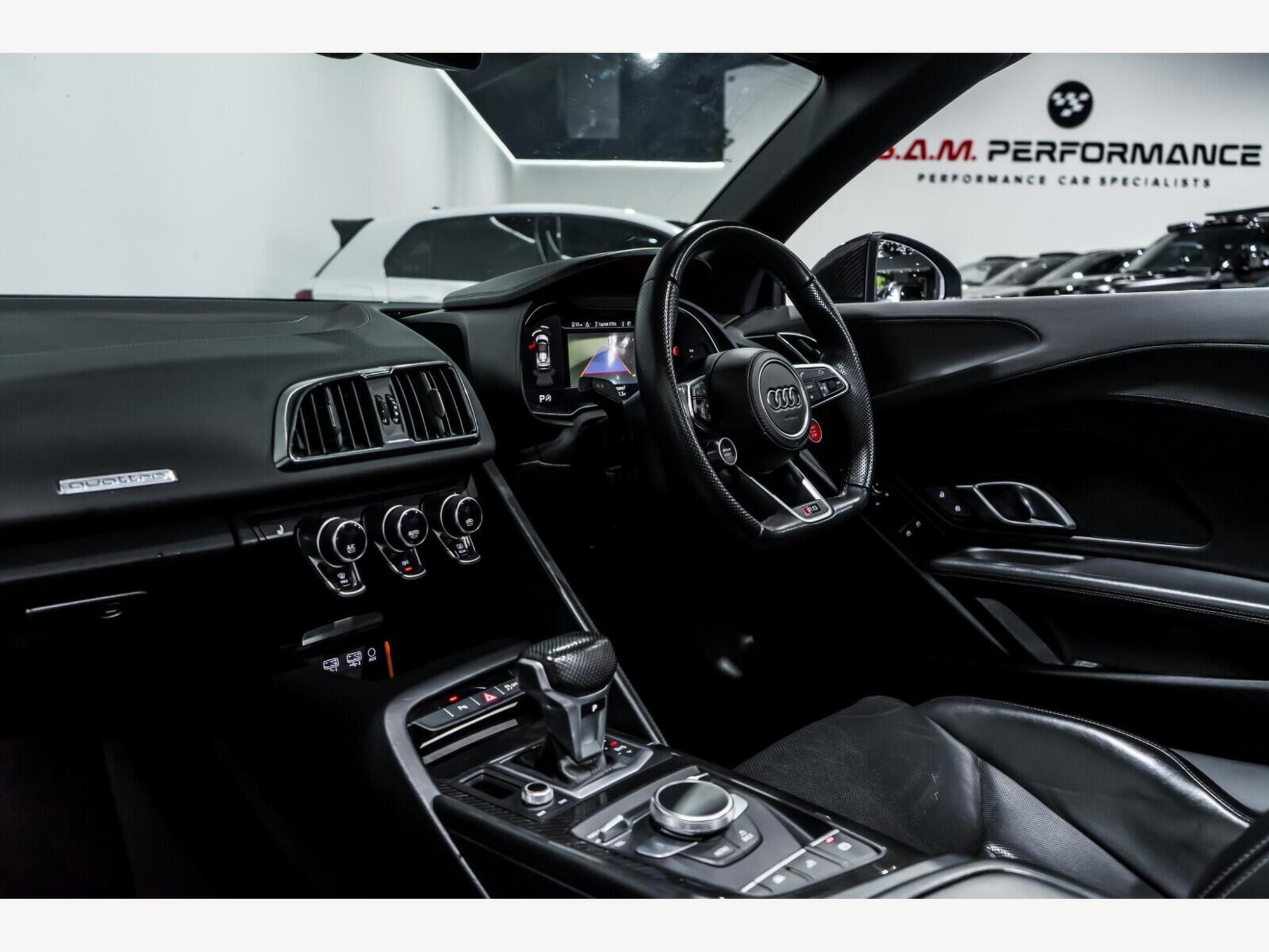 2017 Audi R8 image 15