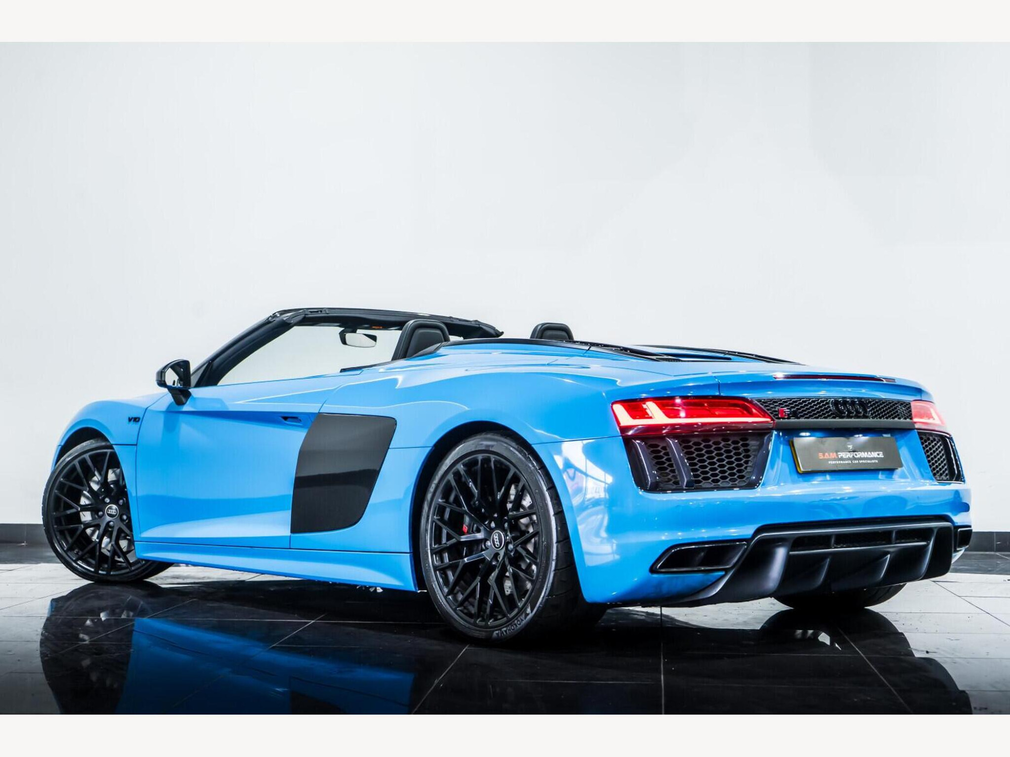 2017 Audi R8 image 4