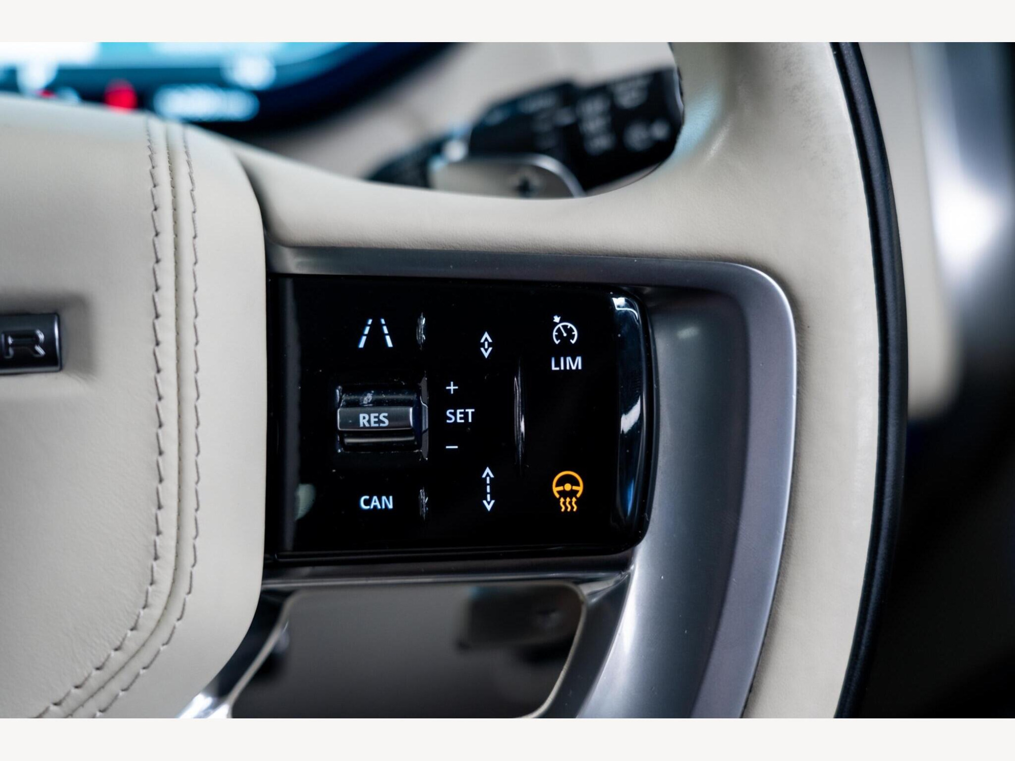 2023 Land Rover Range Rover image 55
