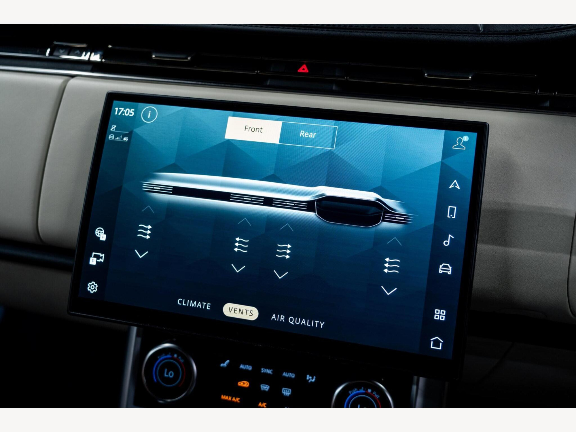 2023 Land Rover Range Rover image 40