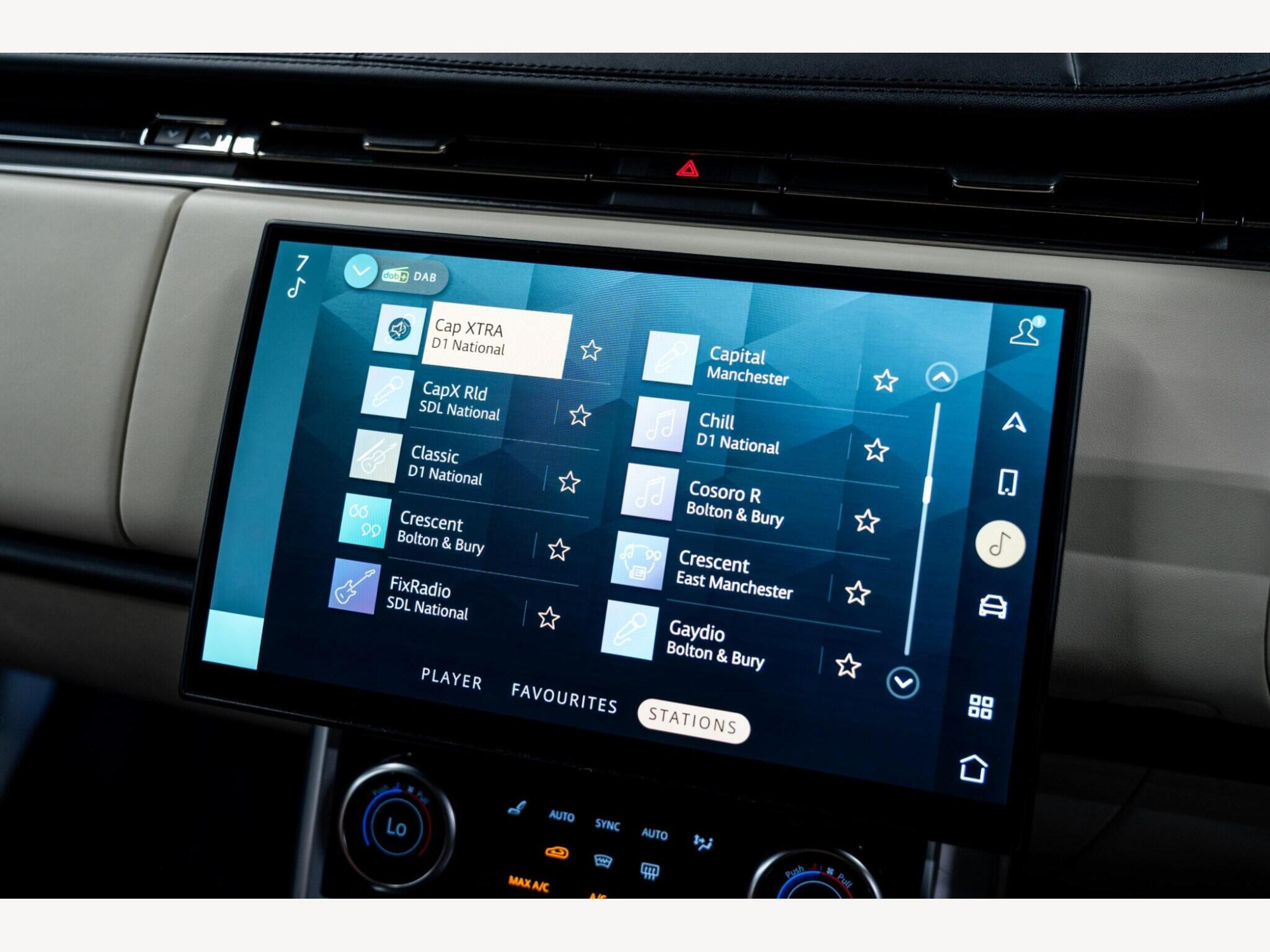 2023 Land Rover Range Rover image 47