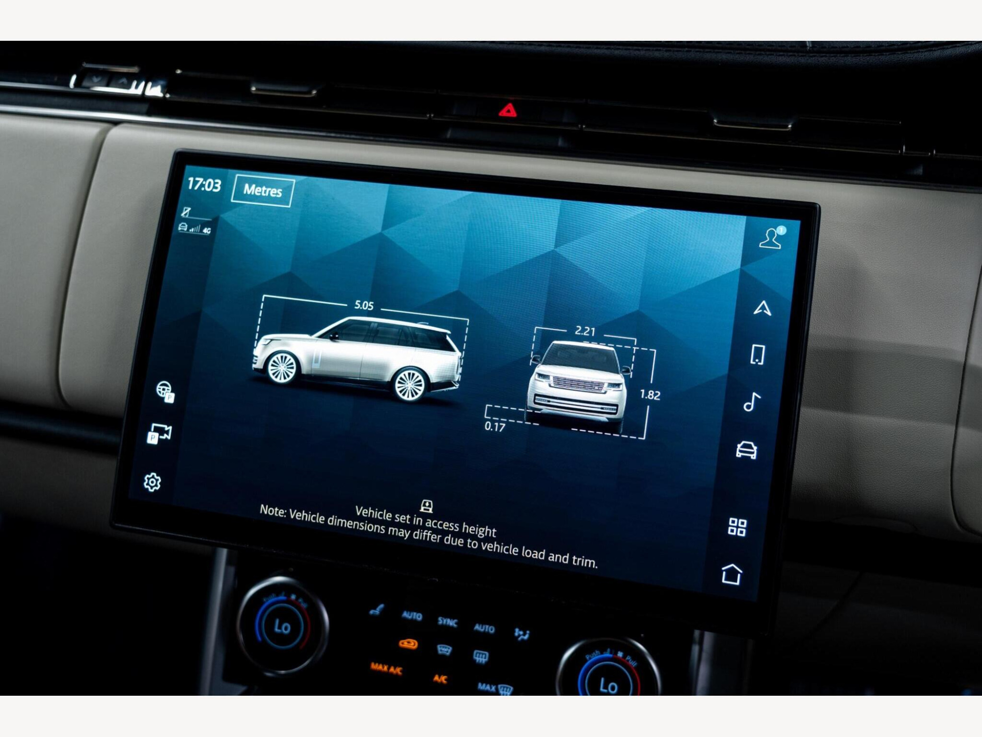 2023 Land Rover Range Rover image 30