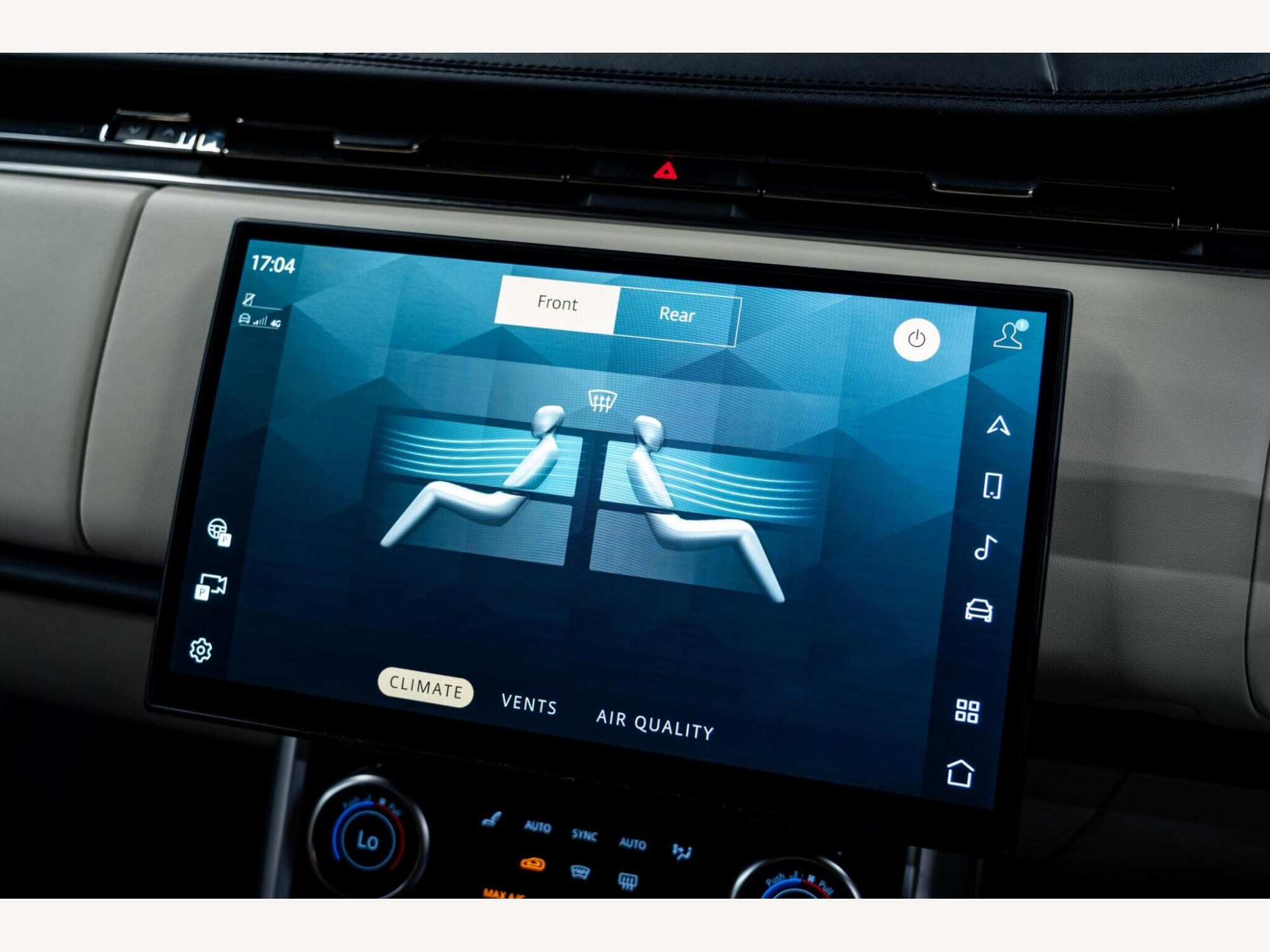 2023 Land Rover Range Rover image 38