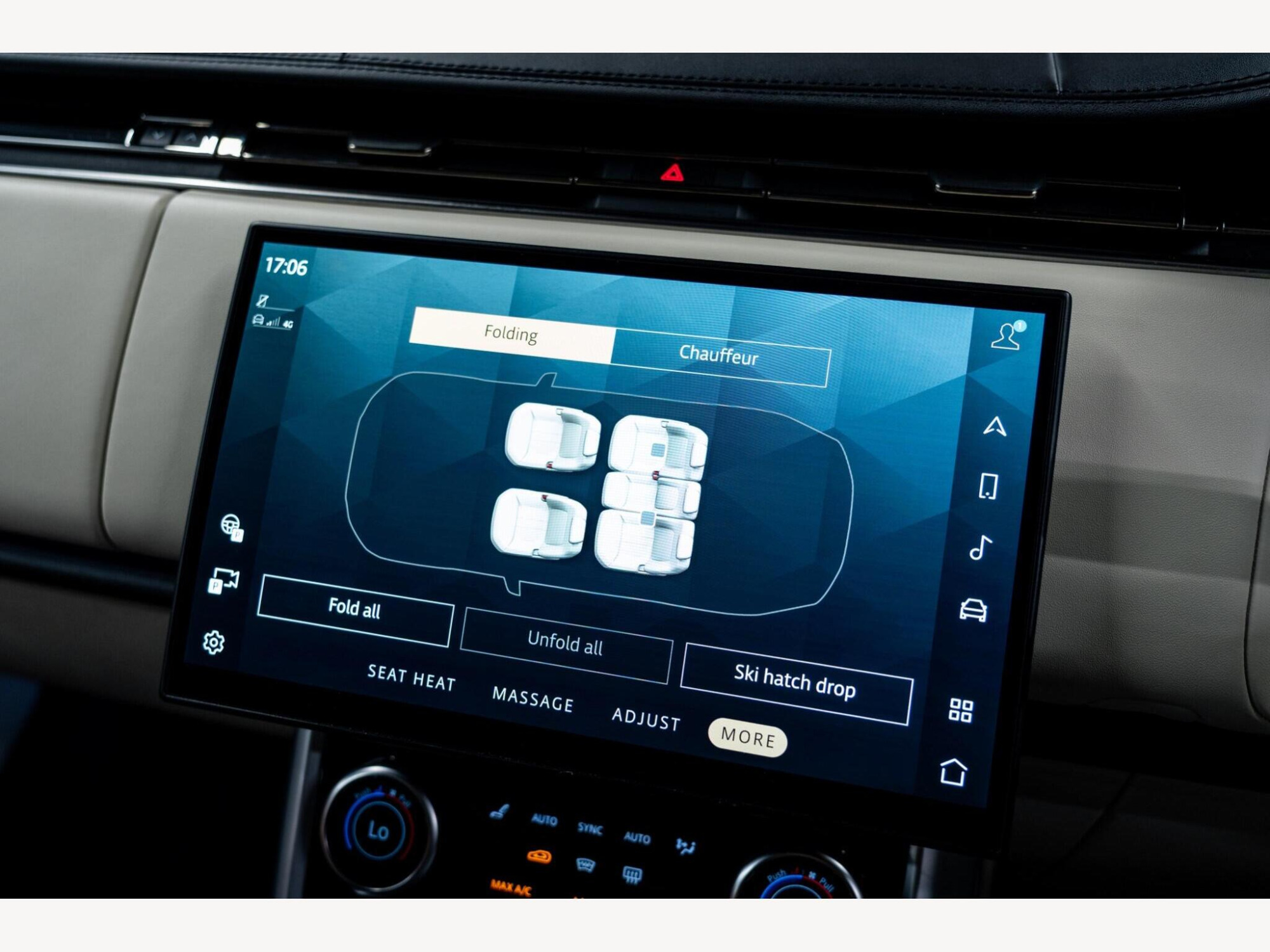 2023 Land Rover Range Rover image 42