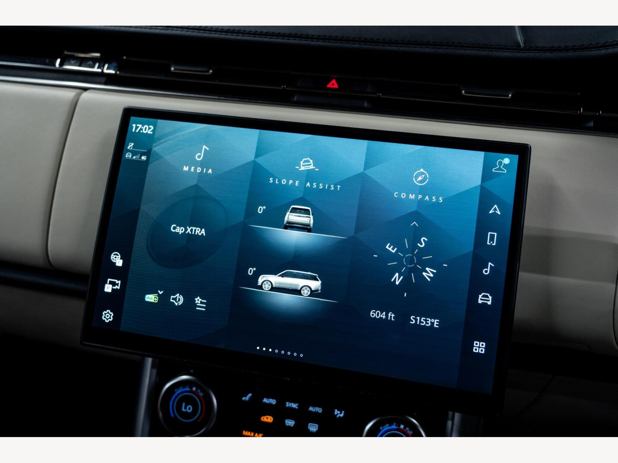 2023 Land Rover Range Rover image 48