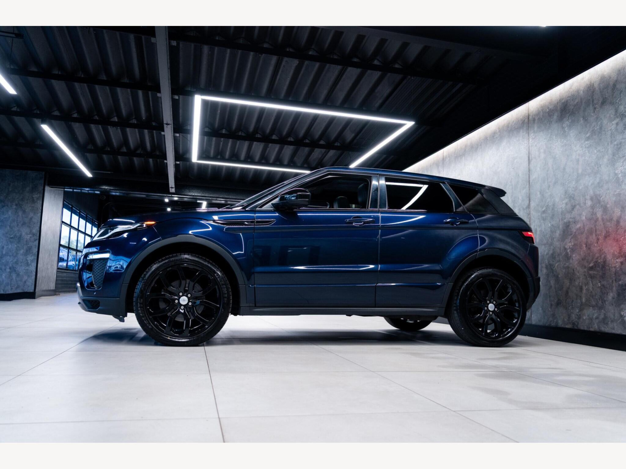 2018 Land Rover Range Rover Evoque image 8