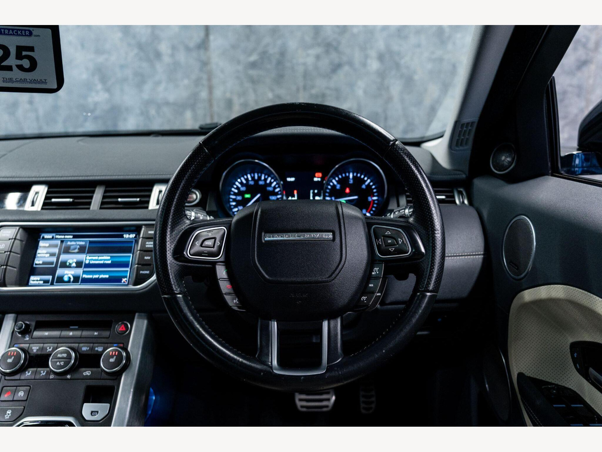 2015 Land Rover Range Rover Evoque image 21