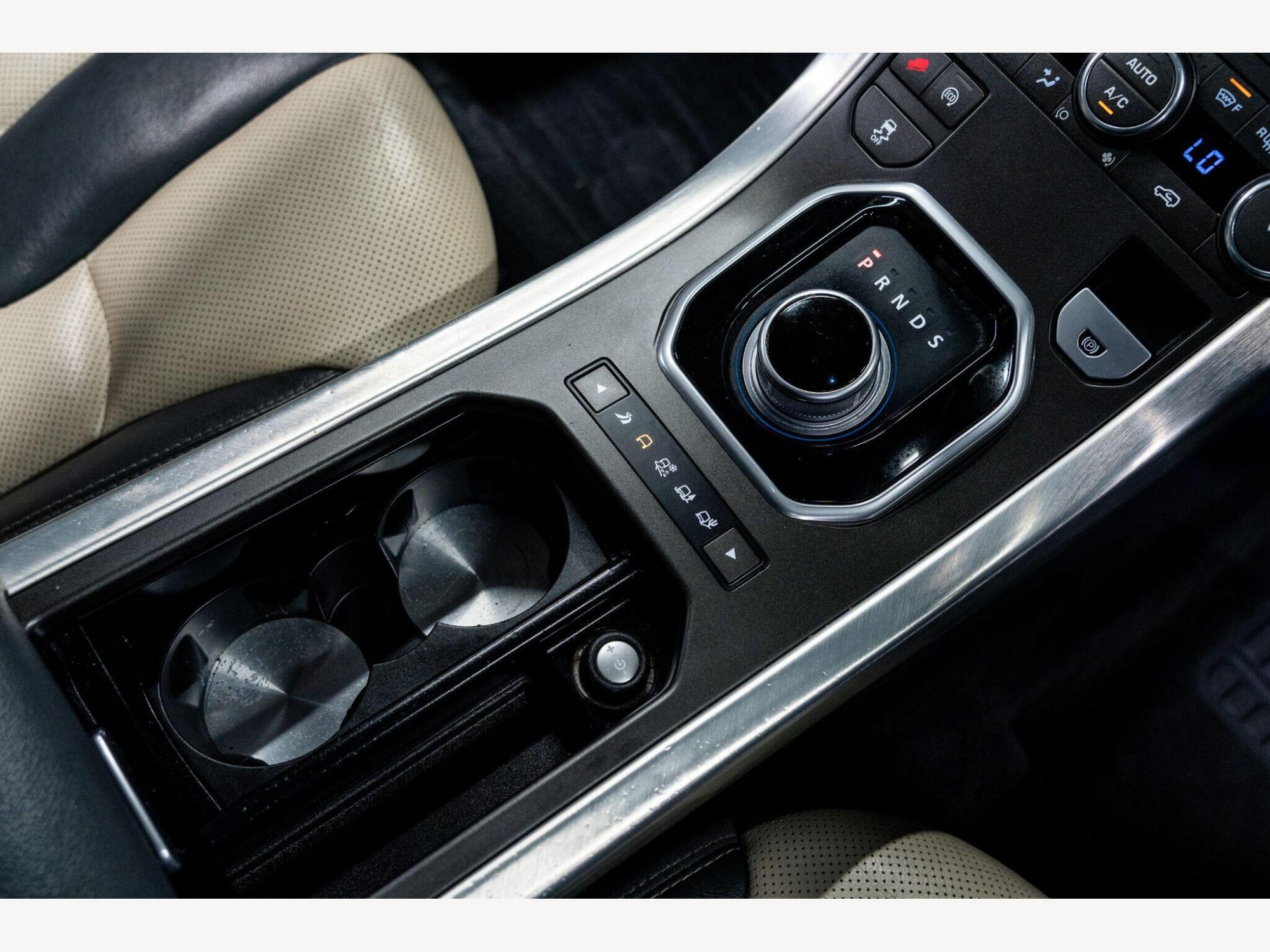 2015 Land Rover Range Rover Evoque image 27