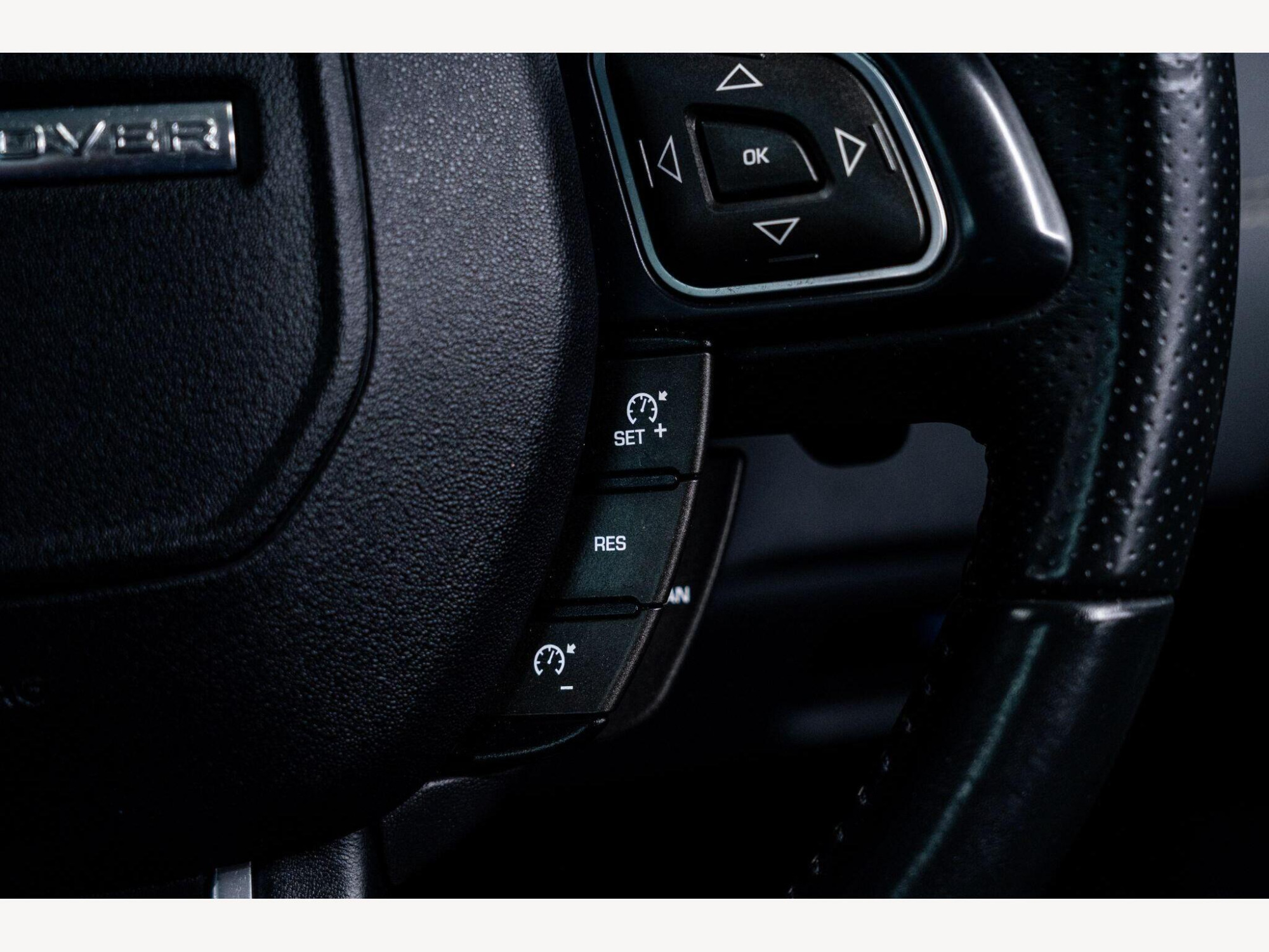 2015 Land Rover Range Rover Evoque image 29