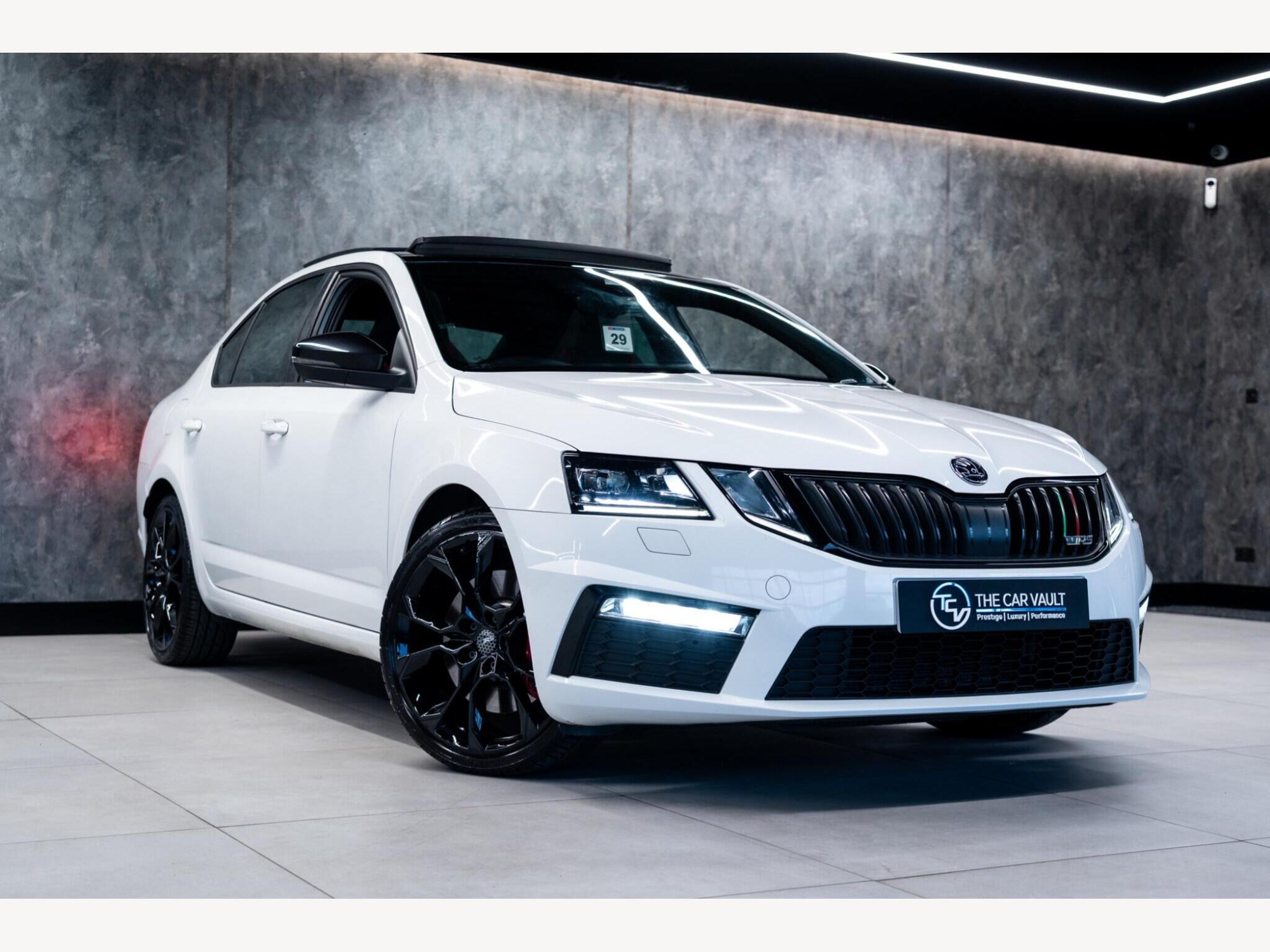 2017 Skoda Octavia image 1