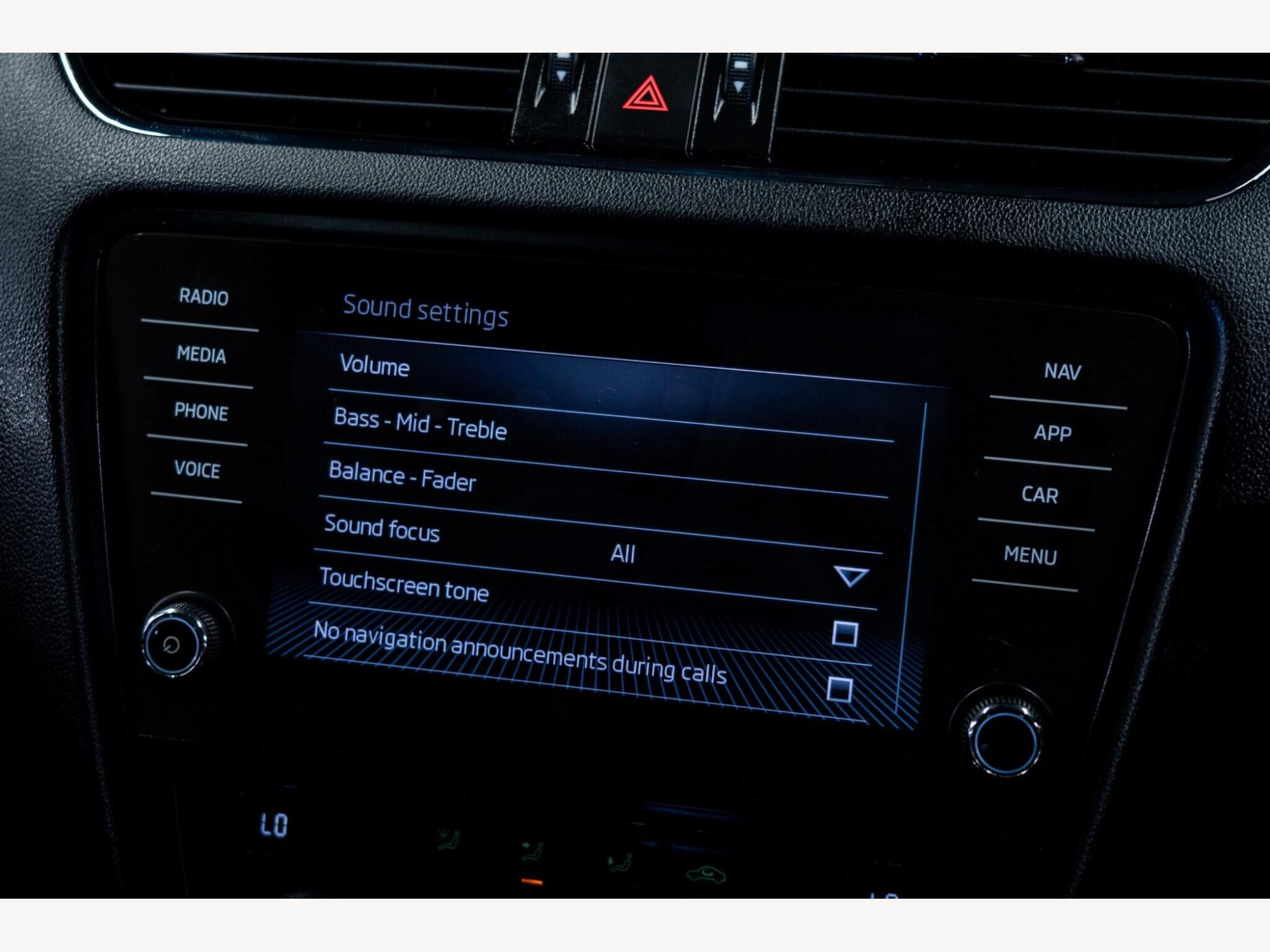 2017 Skoda Octavia image 32