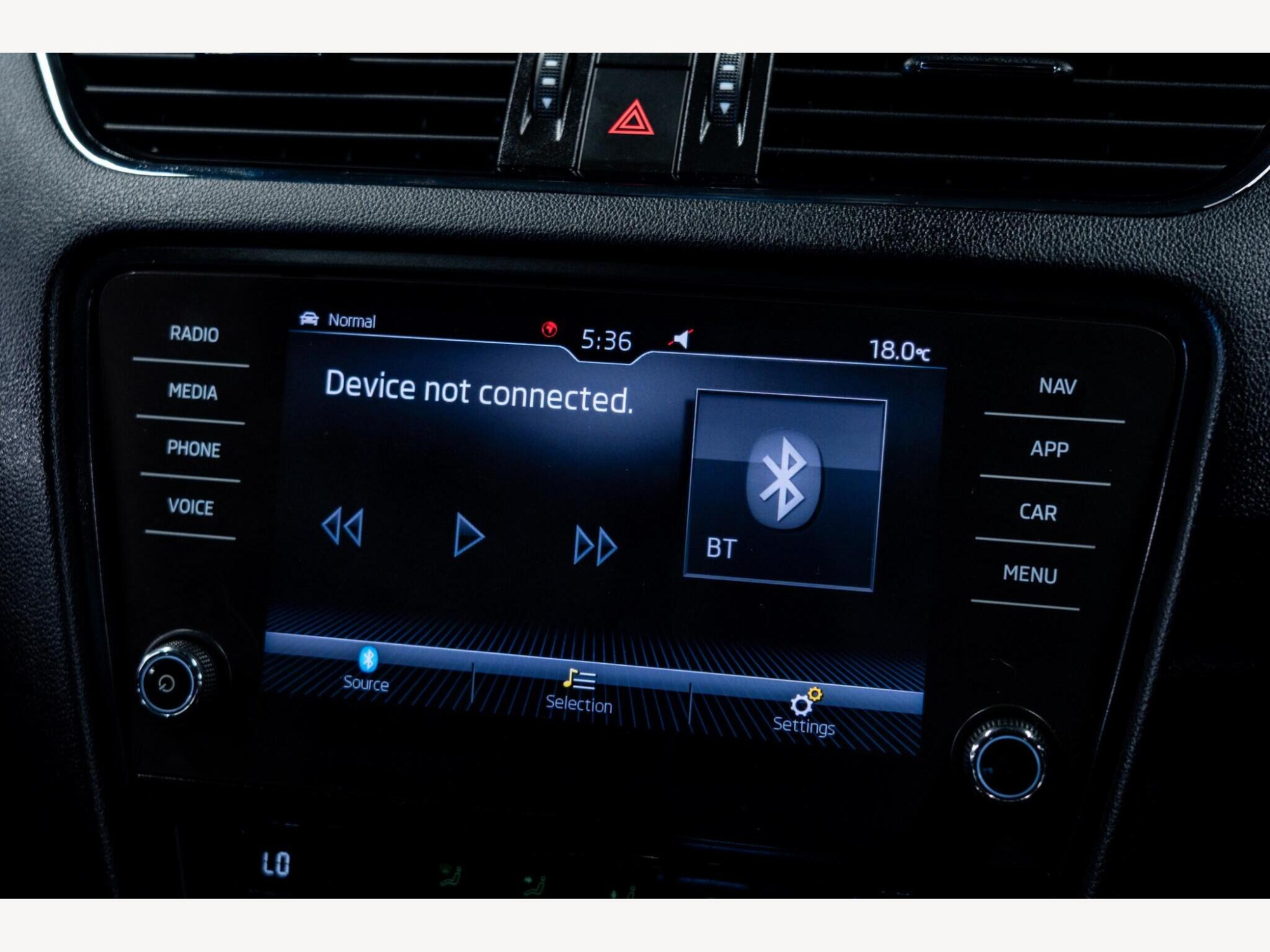 2017 Skoda Octavia image 27