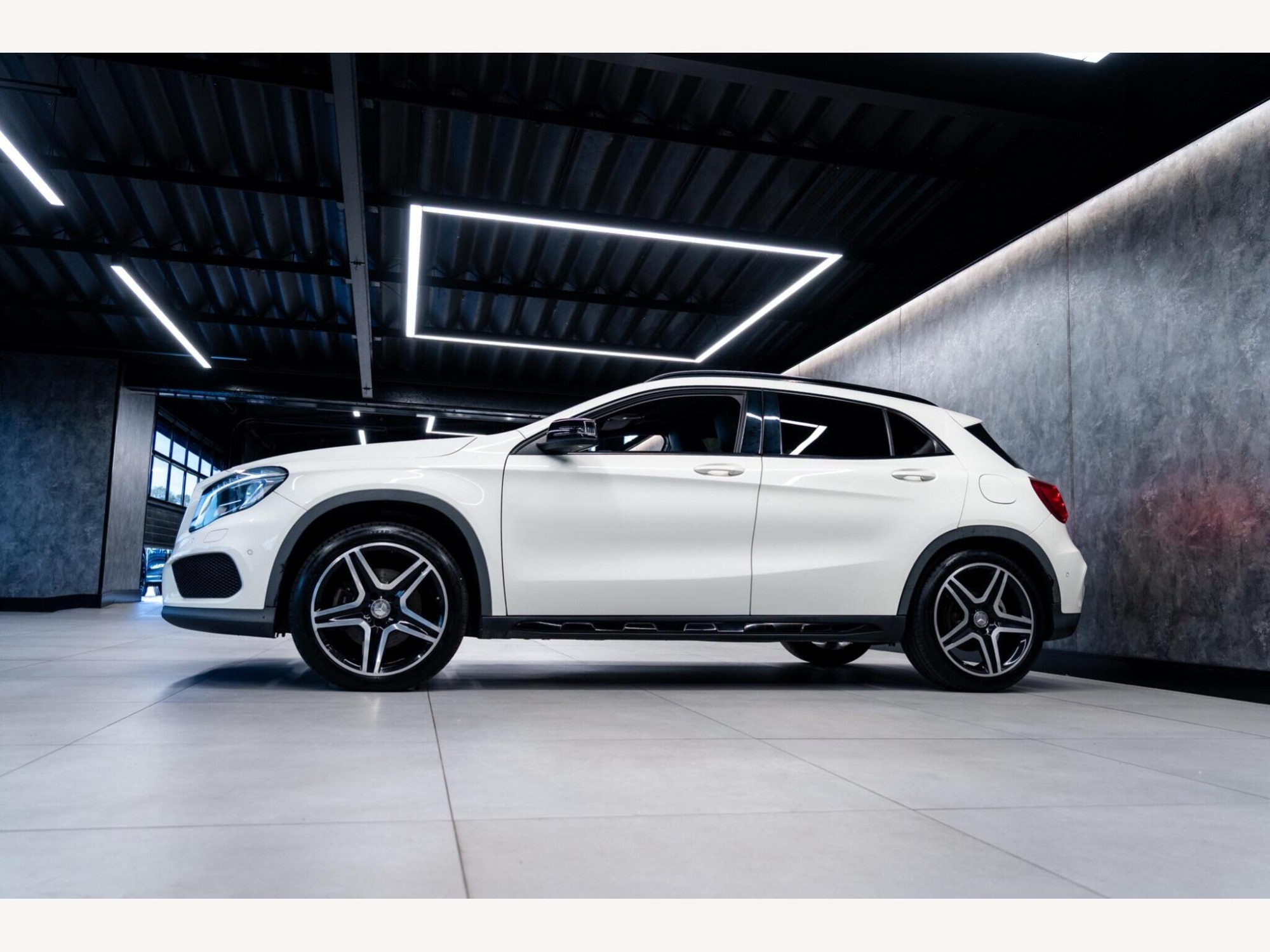 2016 Mercedes-Benz GLA image 8
