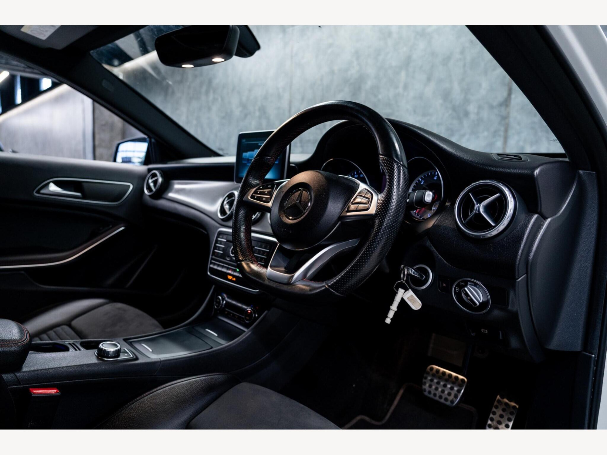2016 Mercedes-Benz GLA image 15