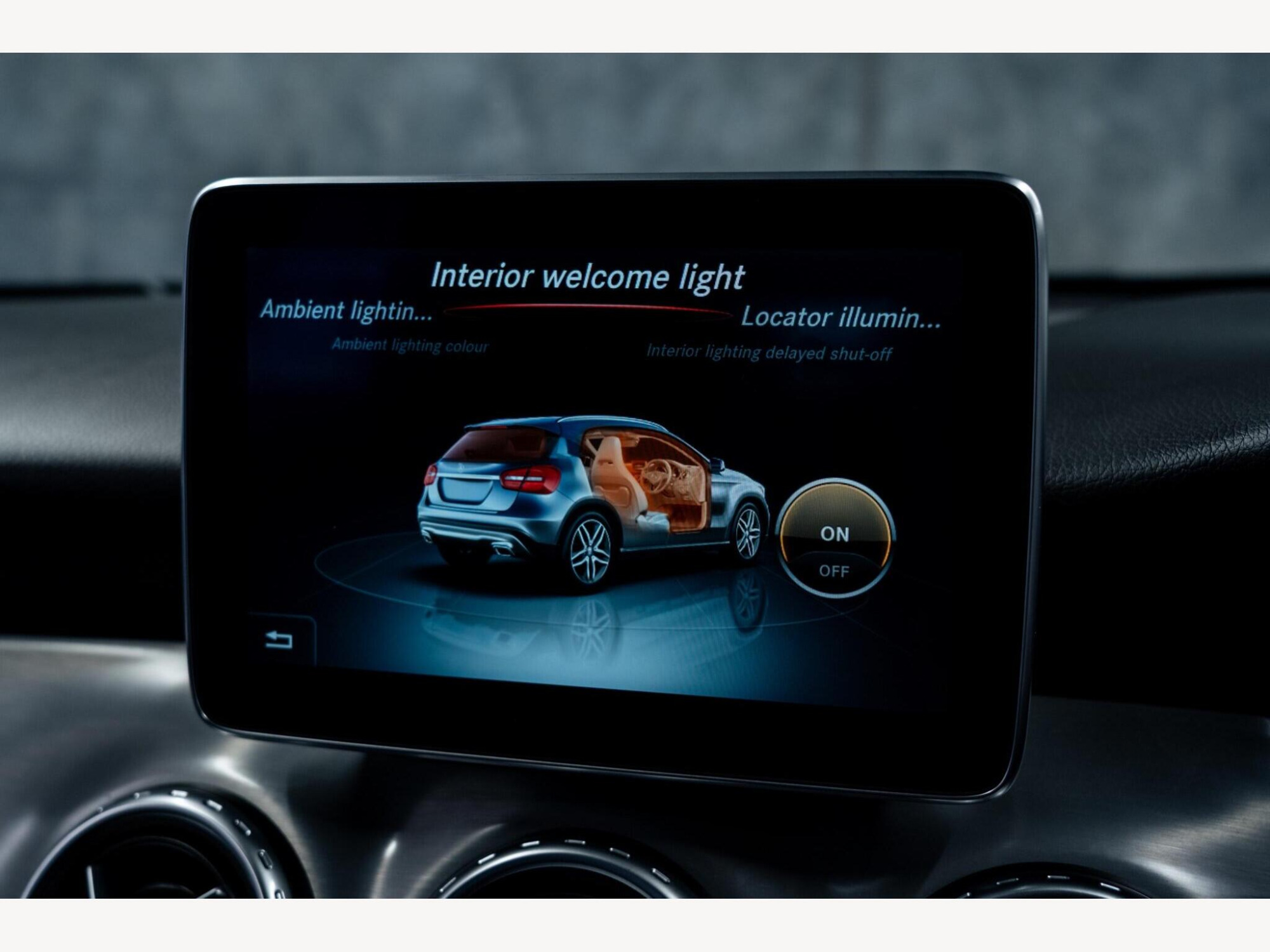 2016 Mercedes-Benz GLA image 28