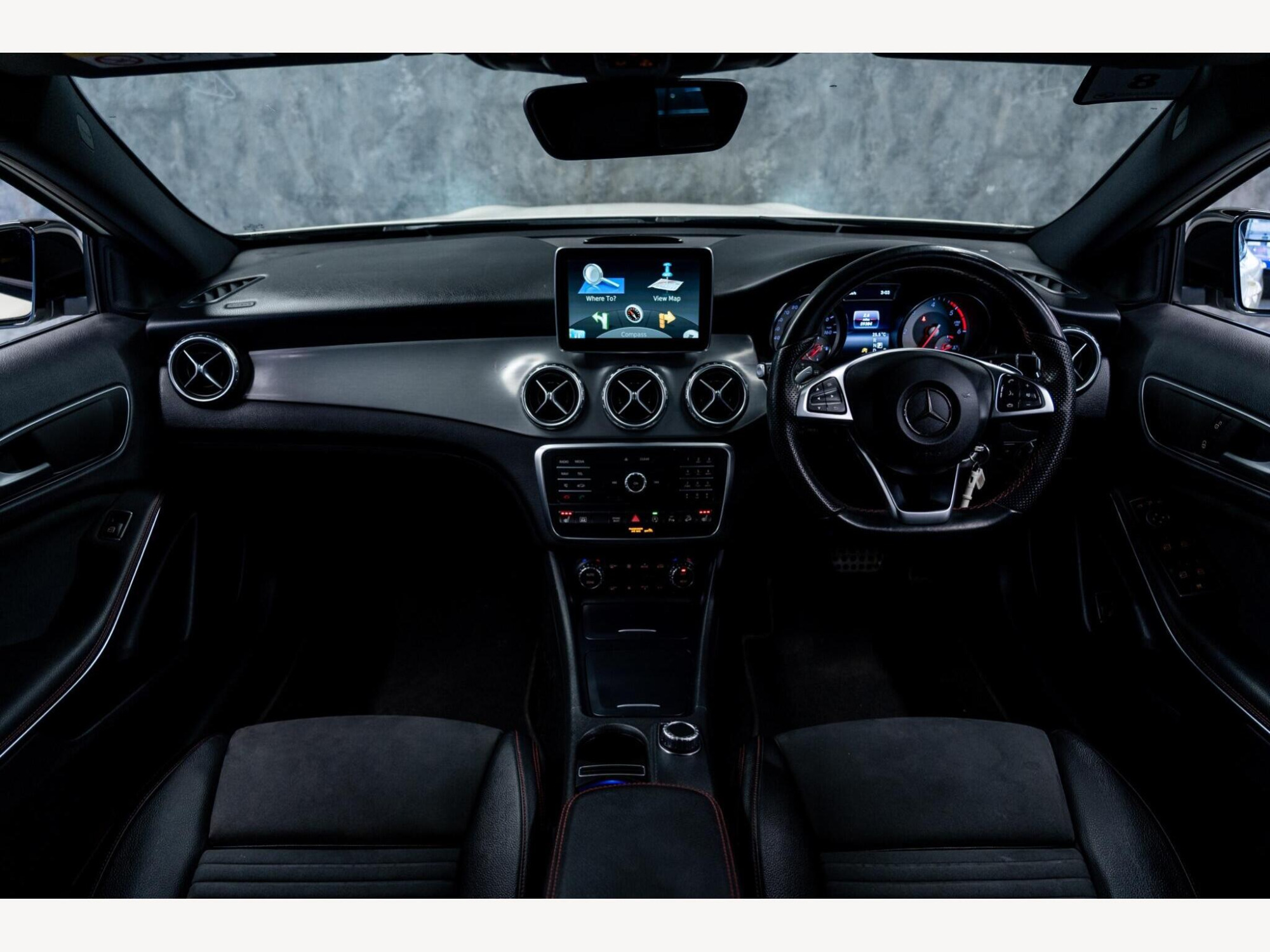 2016 Mercedes-Benz GLA image 18