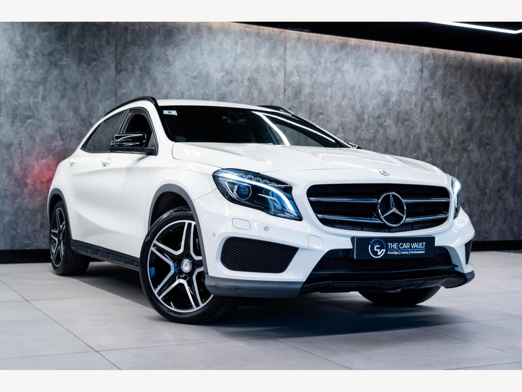 2016 Mercedes-Benz GLA image 1