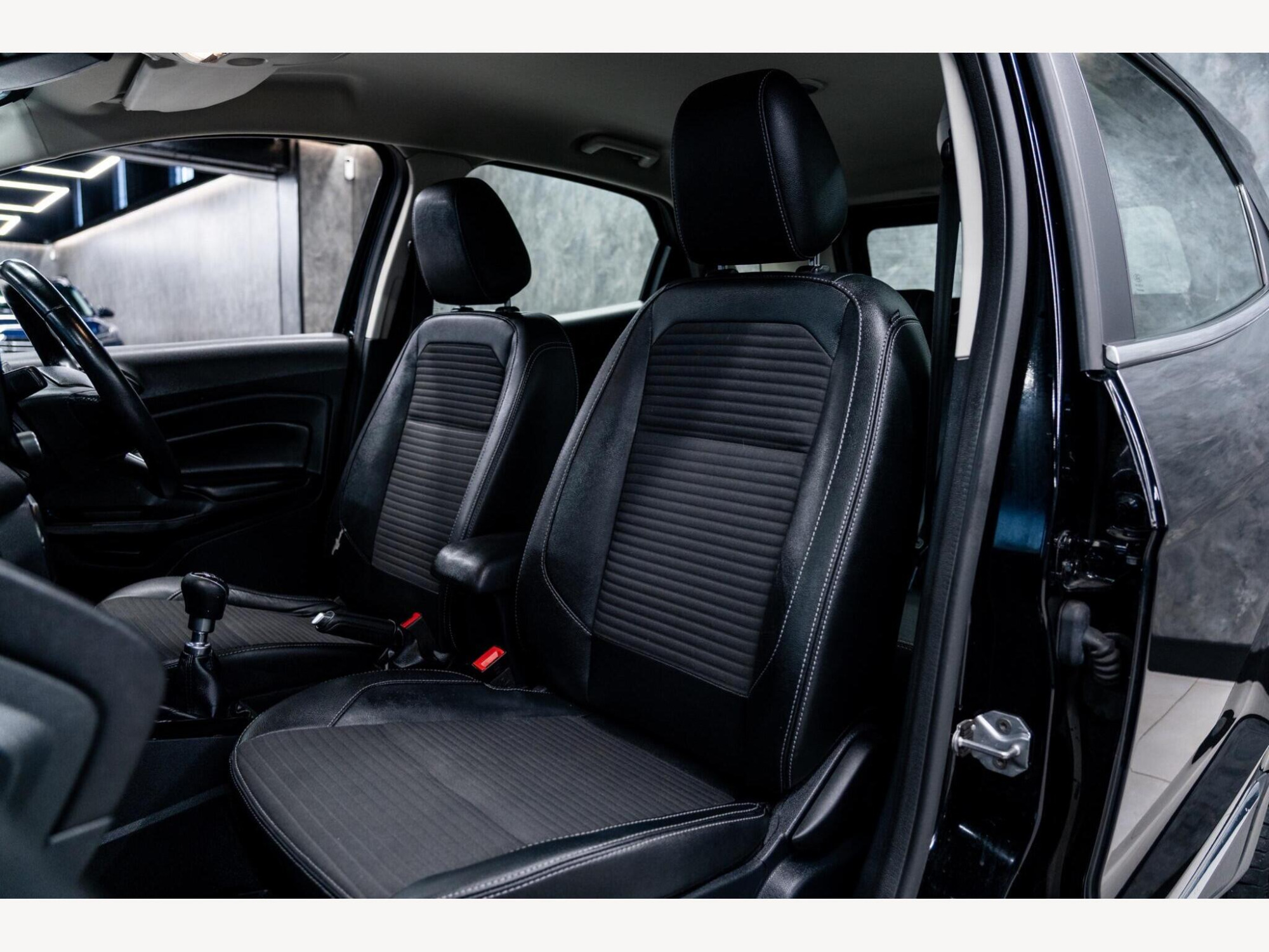2019 Ford EcoSport image 34