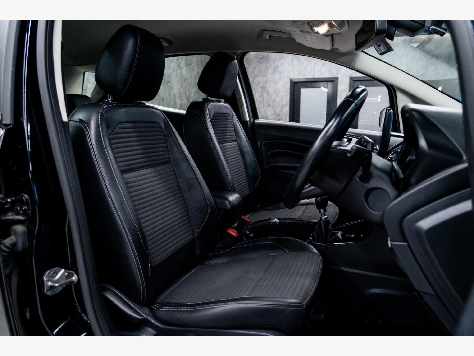 2019 Ford EcoSport image 32