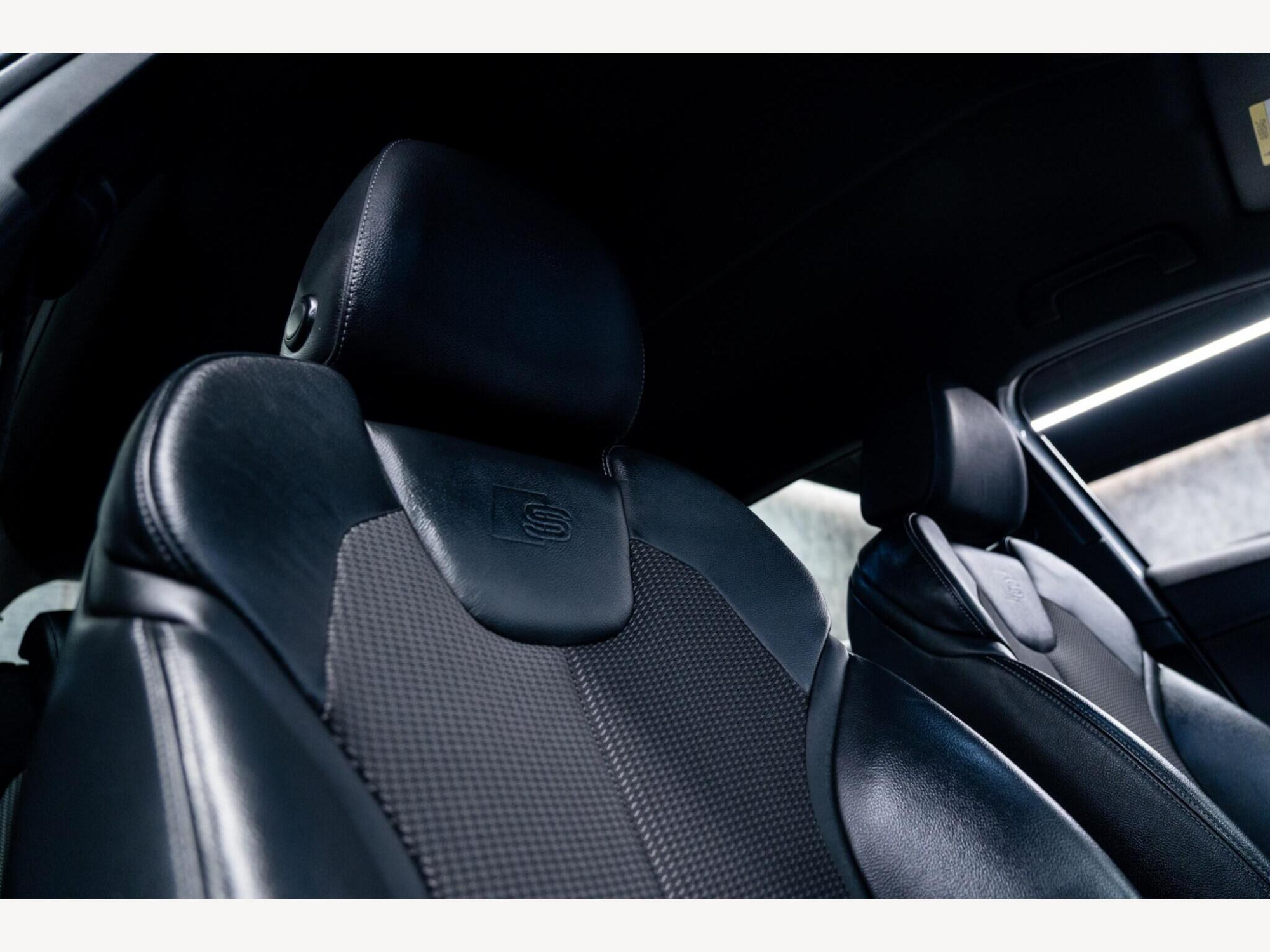 2020 Audi Q2 image 33