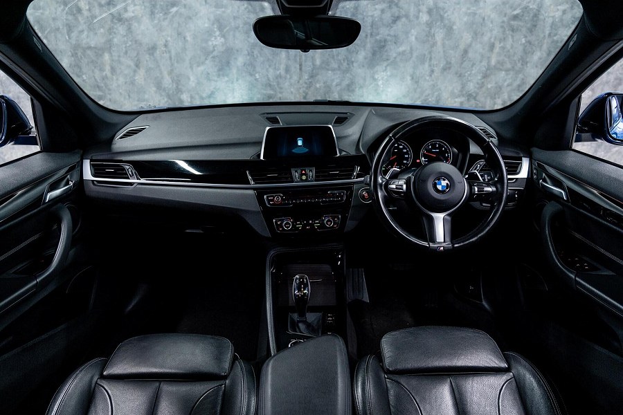 BMW X1 photo 2