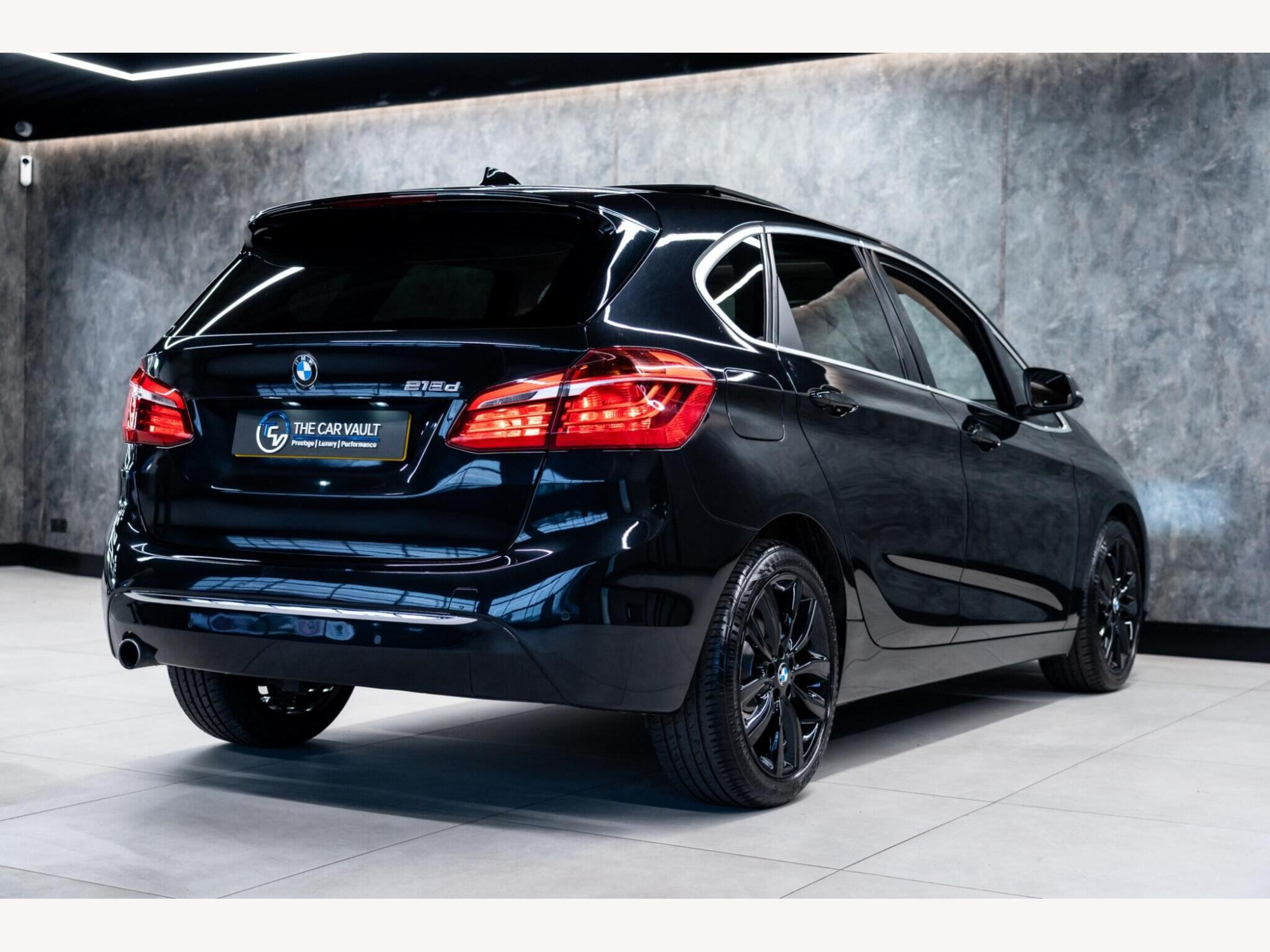 2015 BMW 2 Series Active Tourer image 8