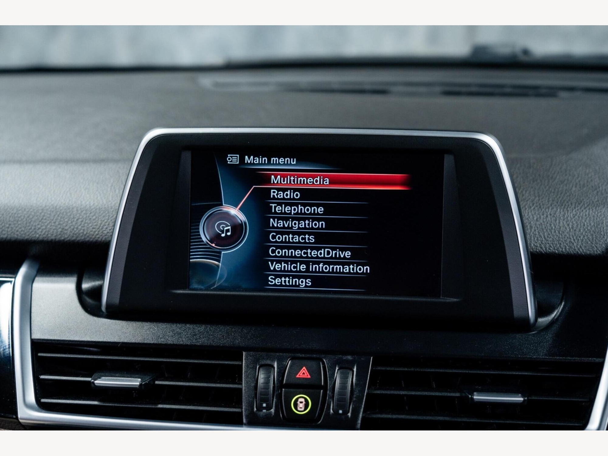 2015 BMW 2 Series Active Tourer image 29