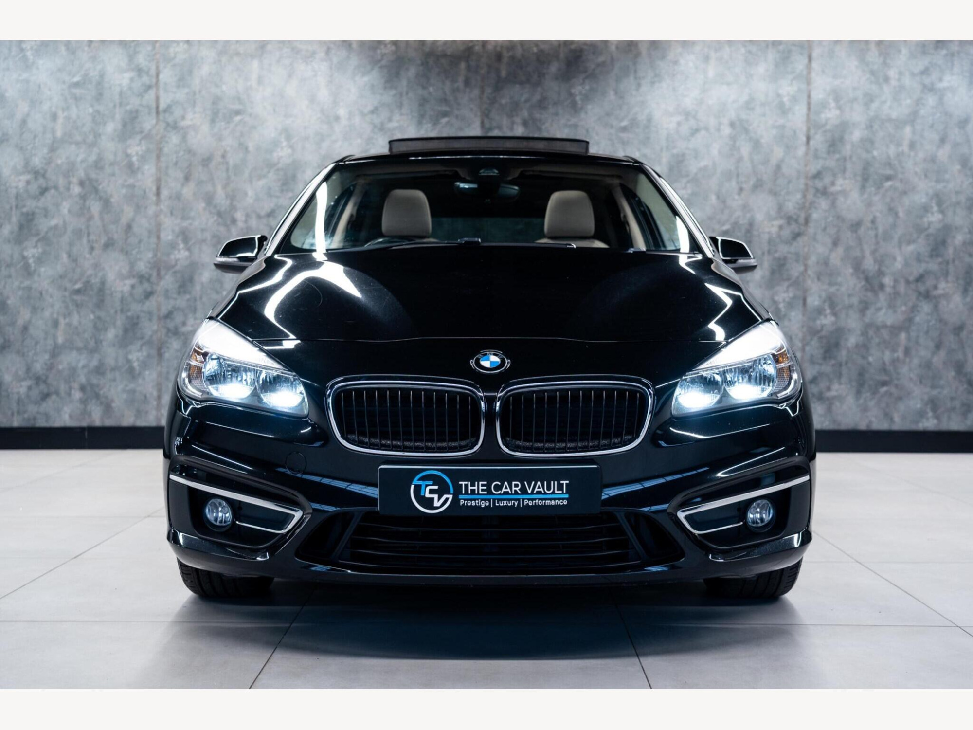 2015 BMW 2 Series Active Tourer image 4