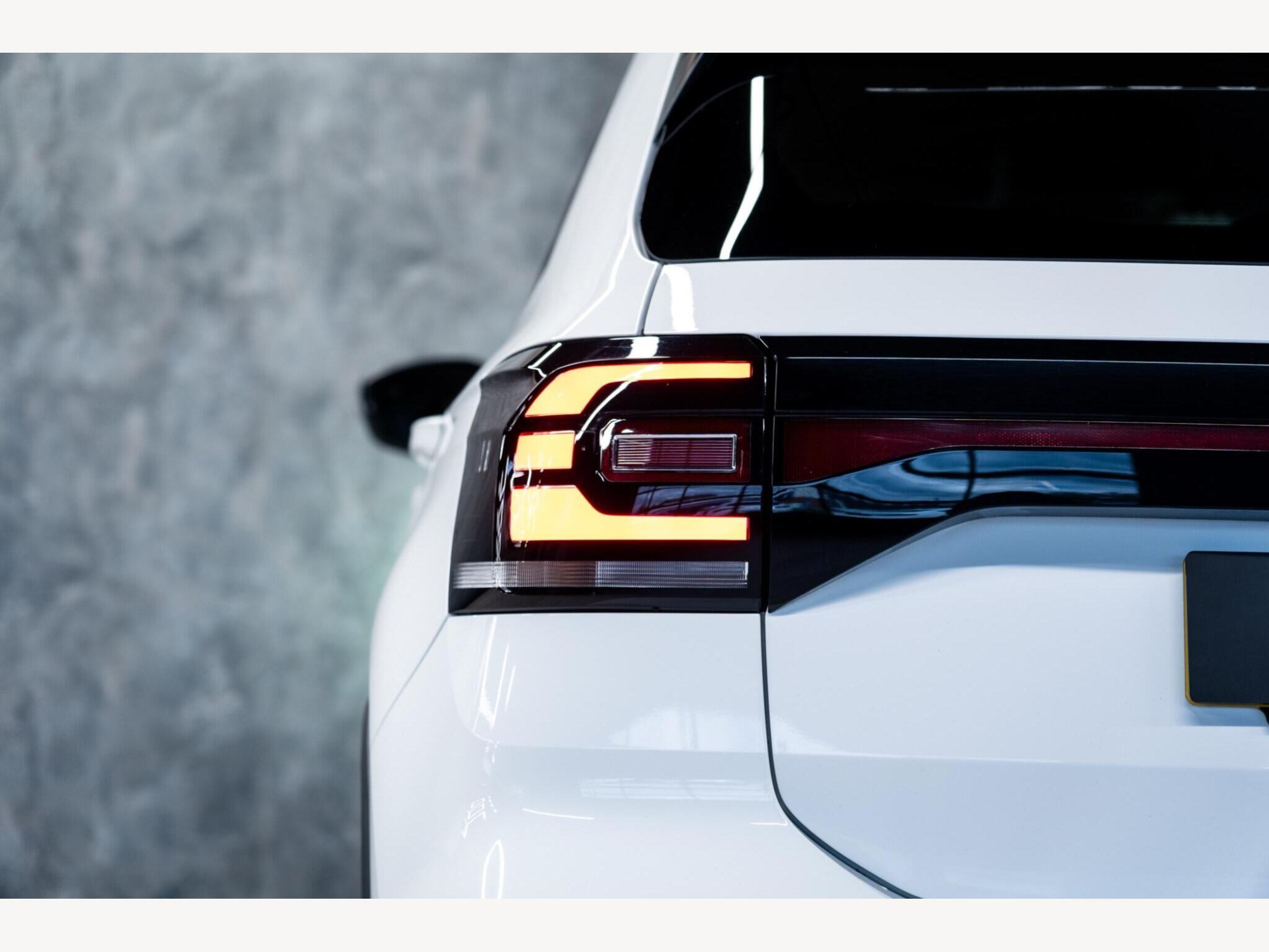 2022 Volkswagen T-Cross image 11