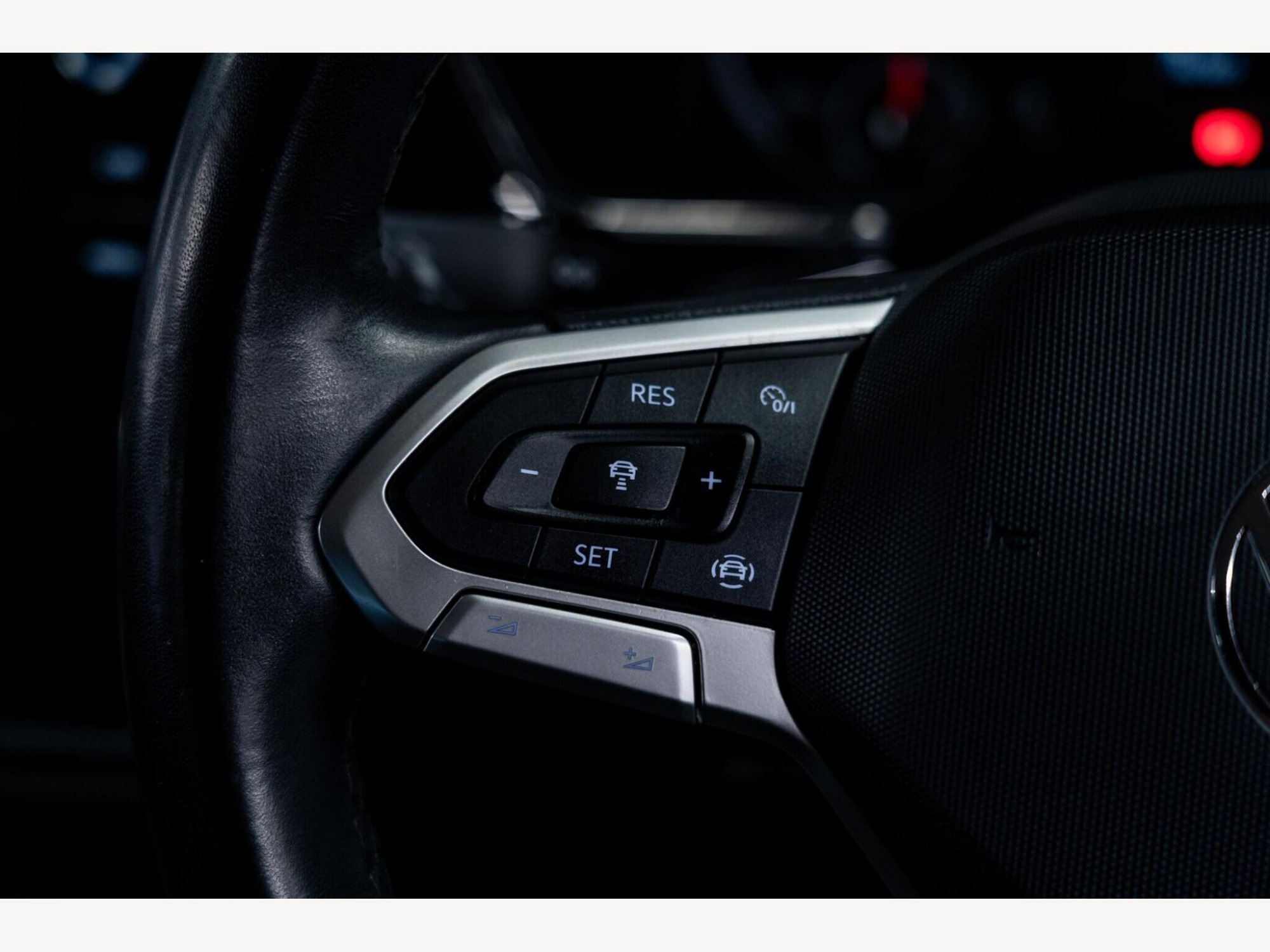 2022 Volkswagen T-Cross image 30
