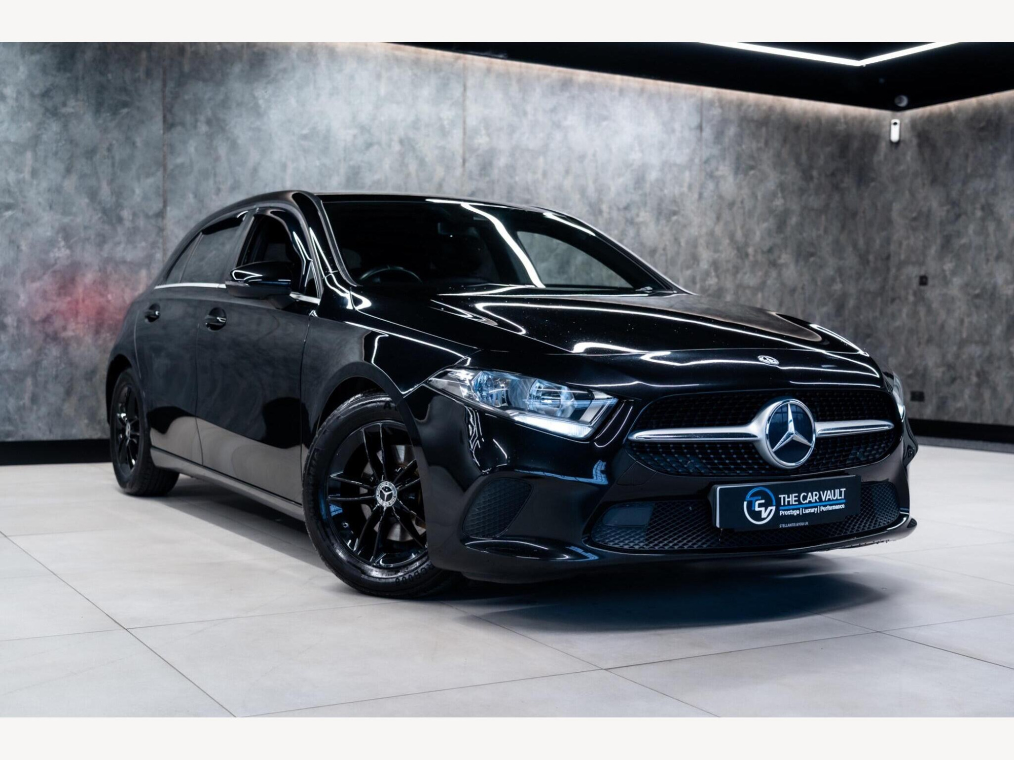2019 Mercedes-Benz A Class image 1