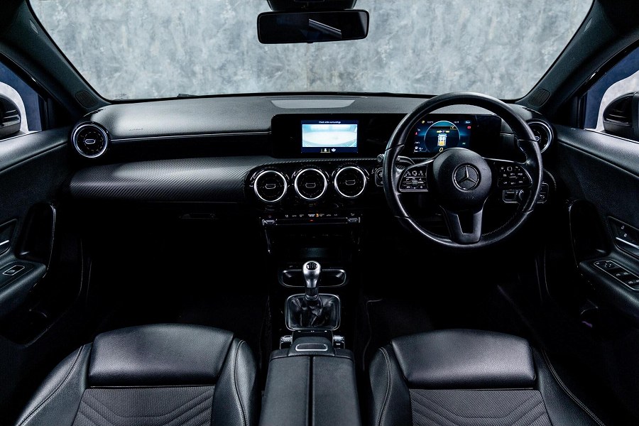Mercedes-Benz A Class photo 2