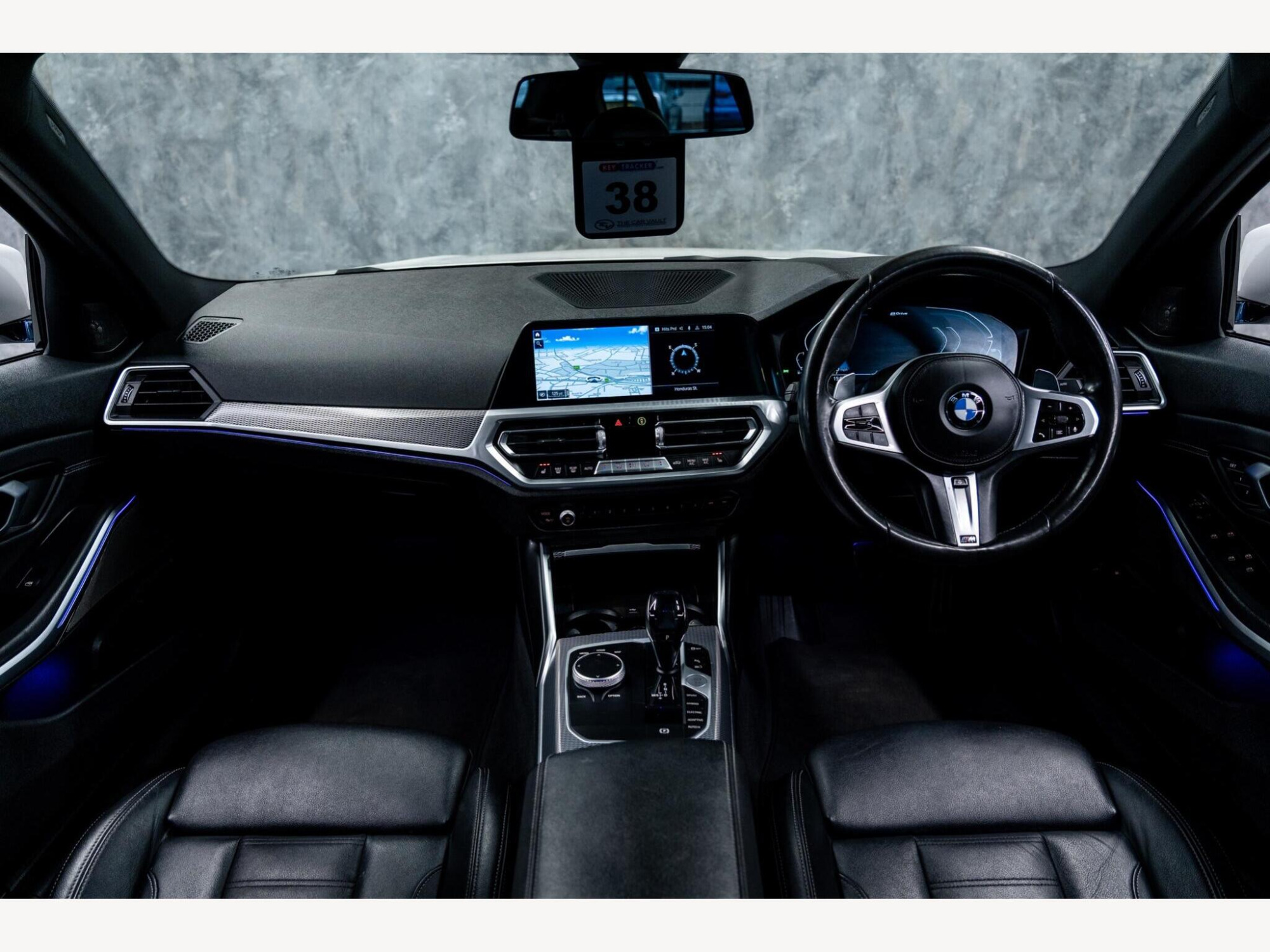 2021 BMW 3 Series image 2