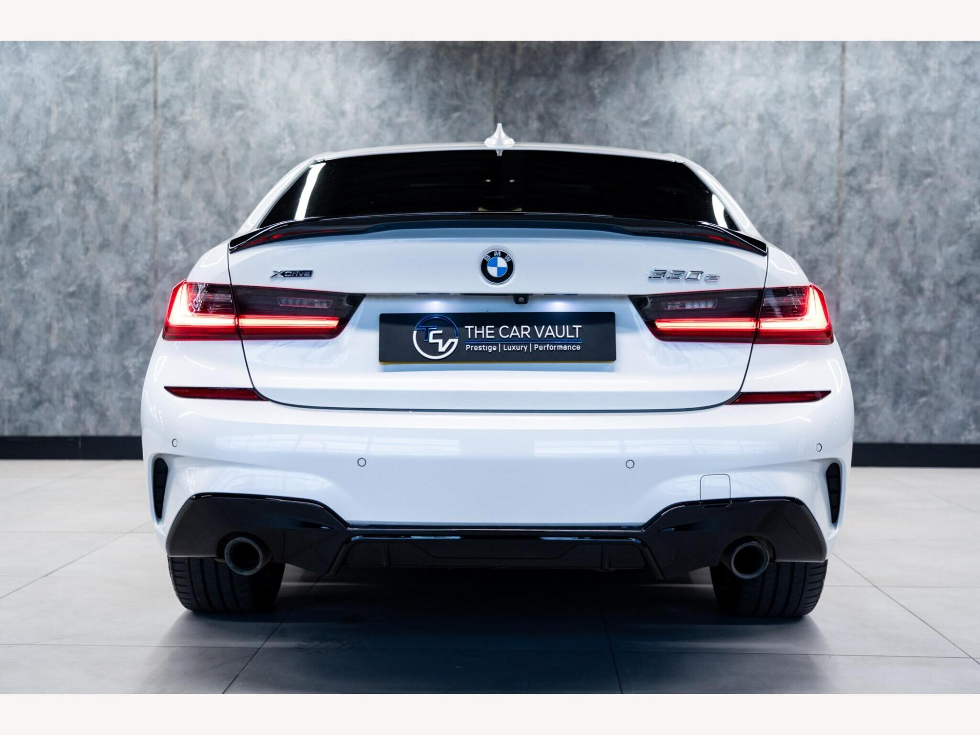 2021 BMW 3 Series image 7