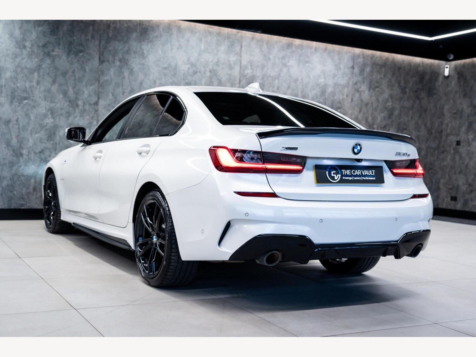 2021 BMW 3 Series image 6