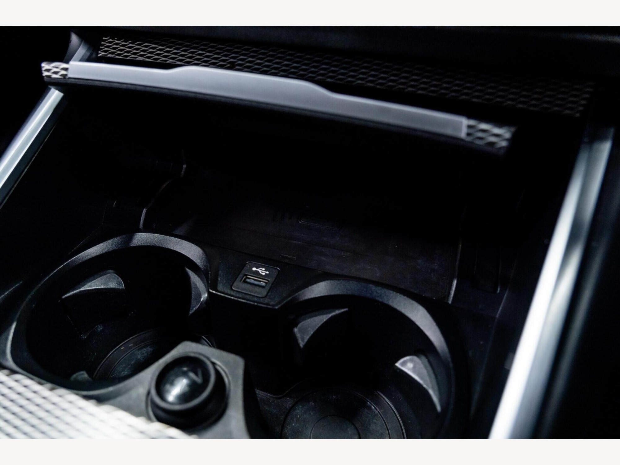 2021 BMW 3 Series image 44