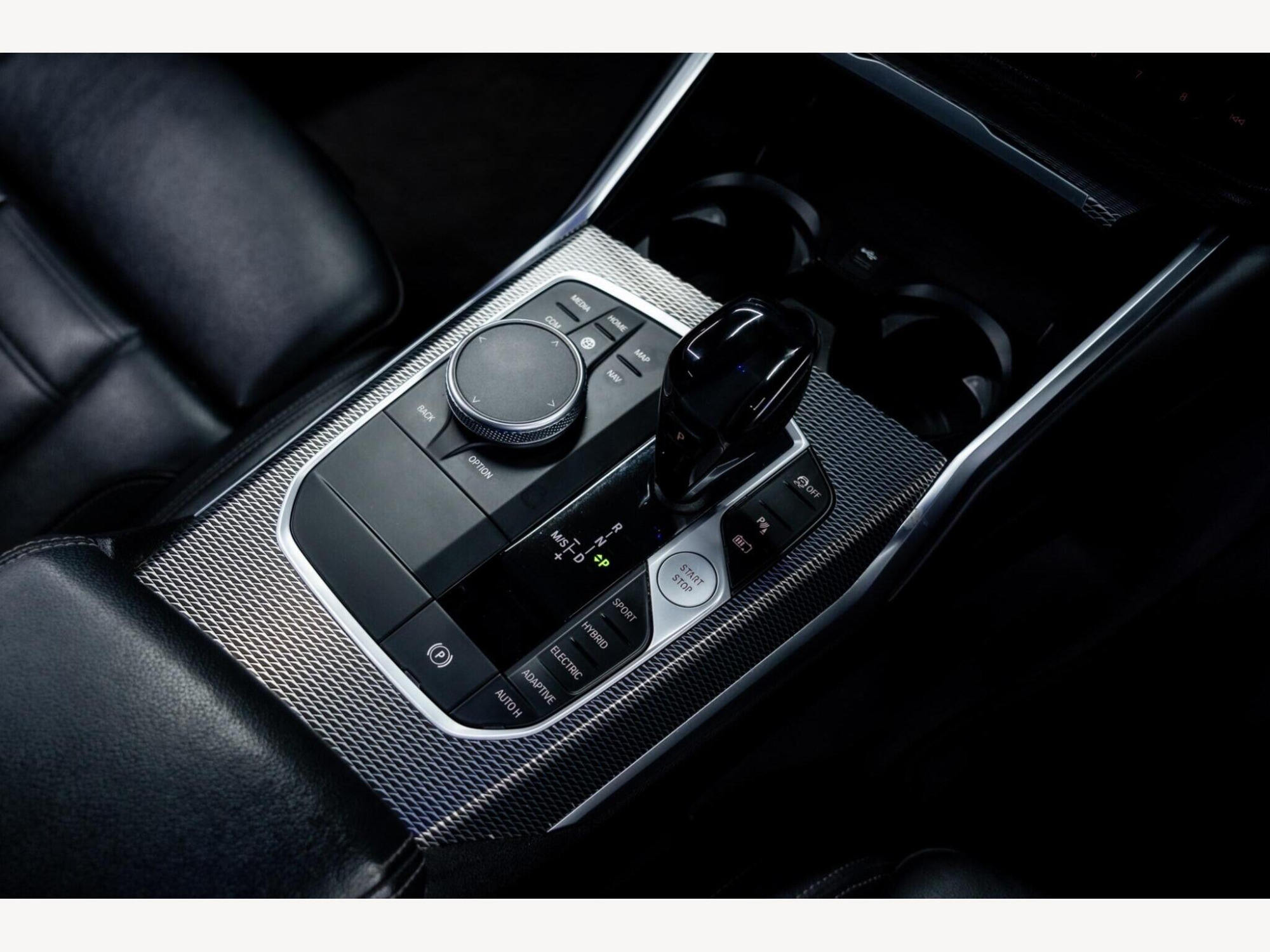 2021 BMW 3 Series image 39